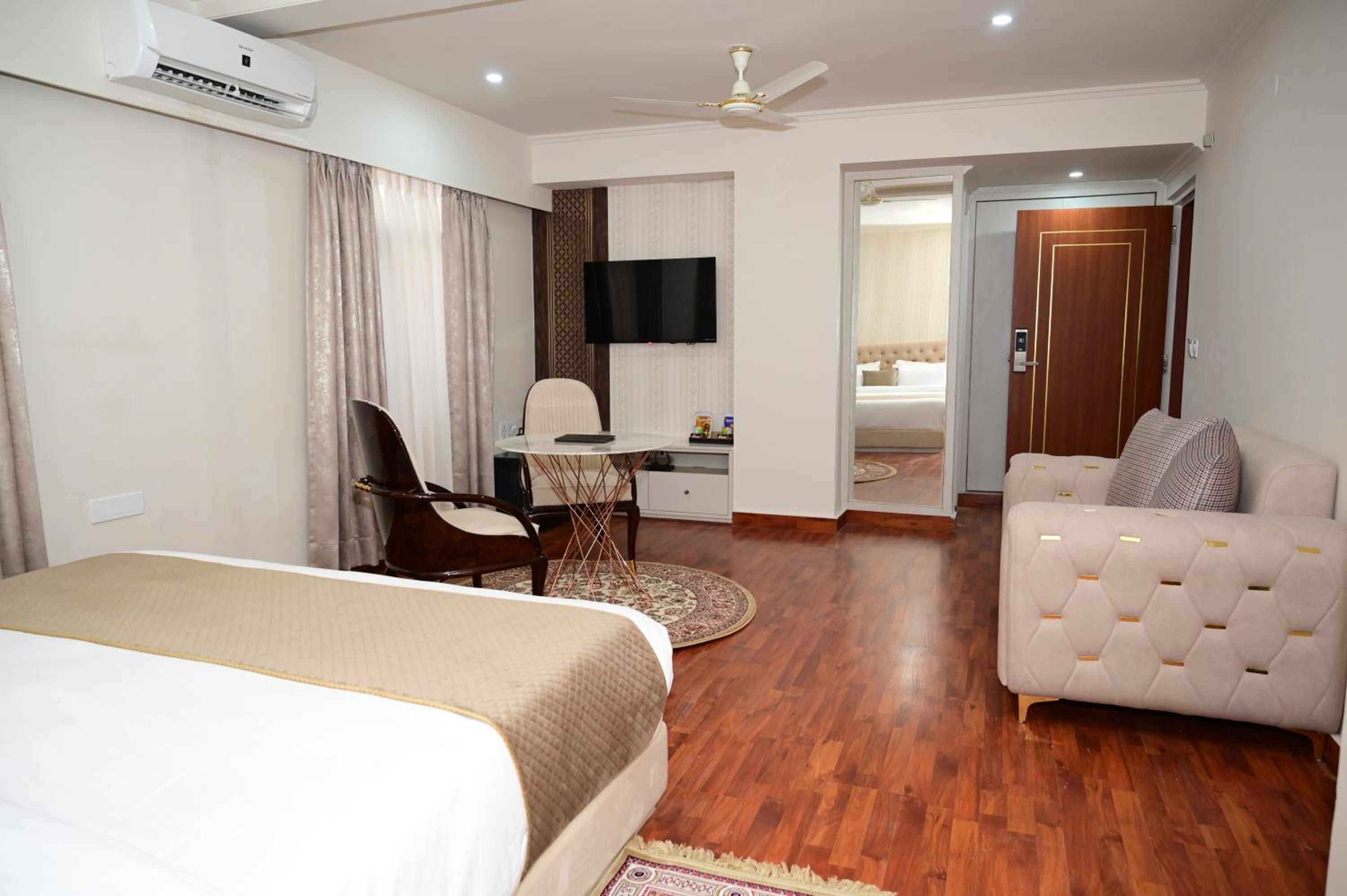 King Room - Photo 1