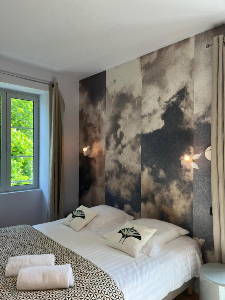 Double or Twin Room with Mountain View - Photo 1