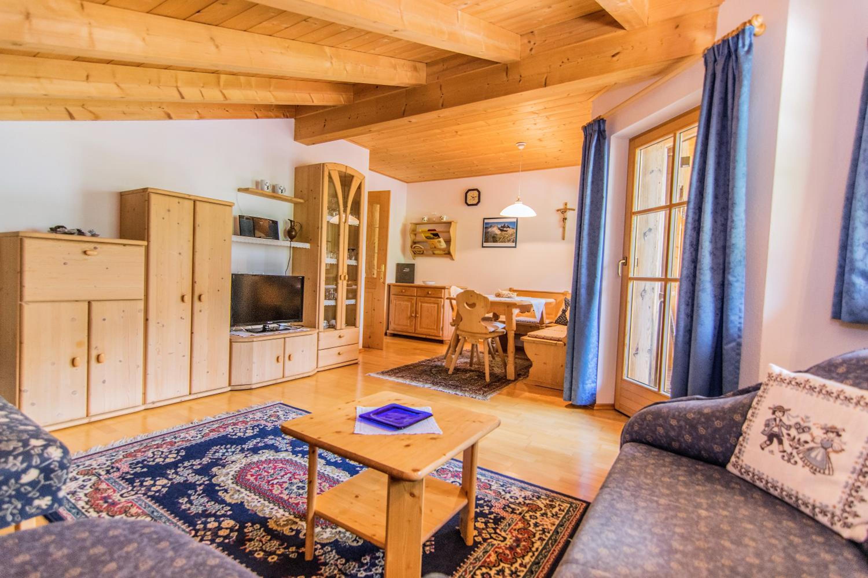 Superior One-Bedroom Apartment With Balcony photo 1