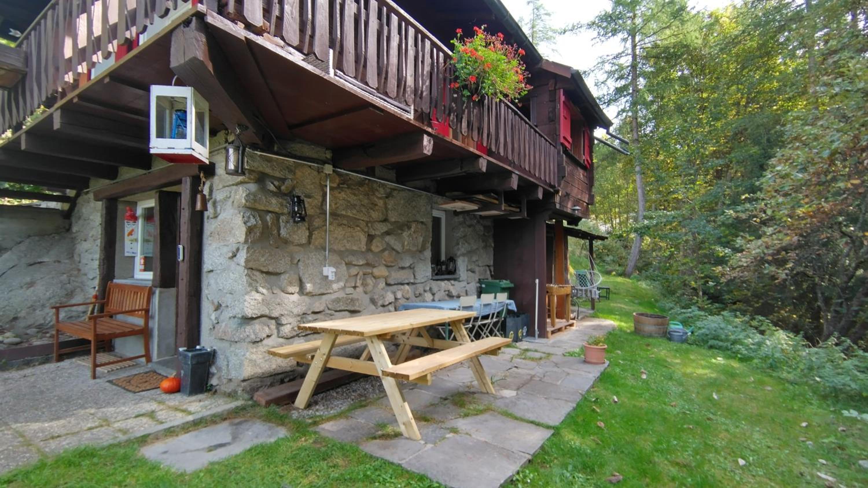 Two-Bedroom Chalet - Photo 5