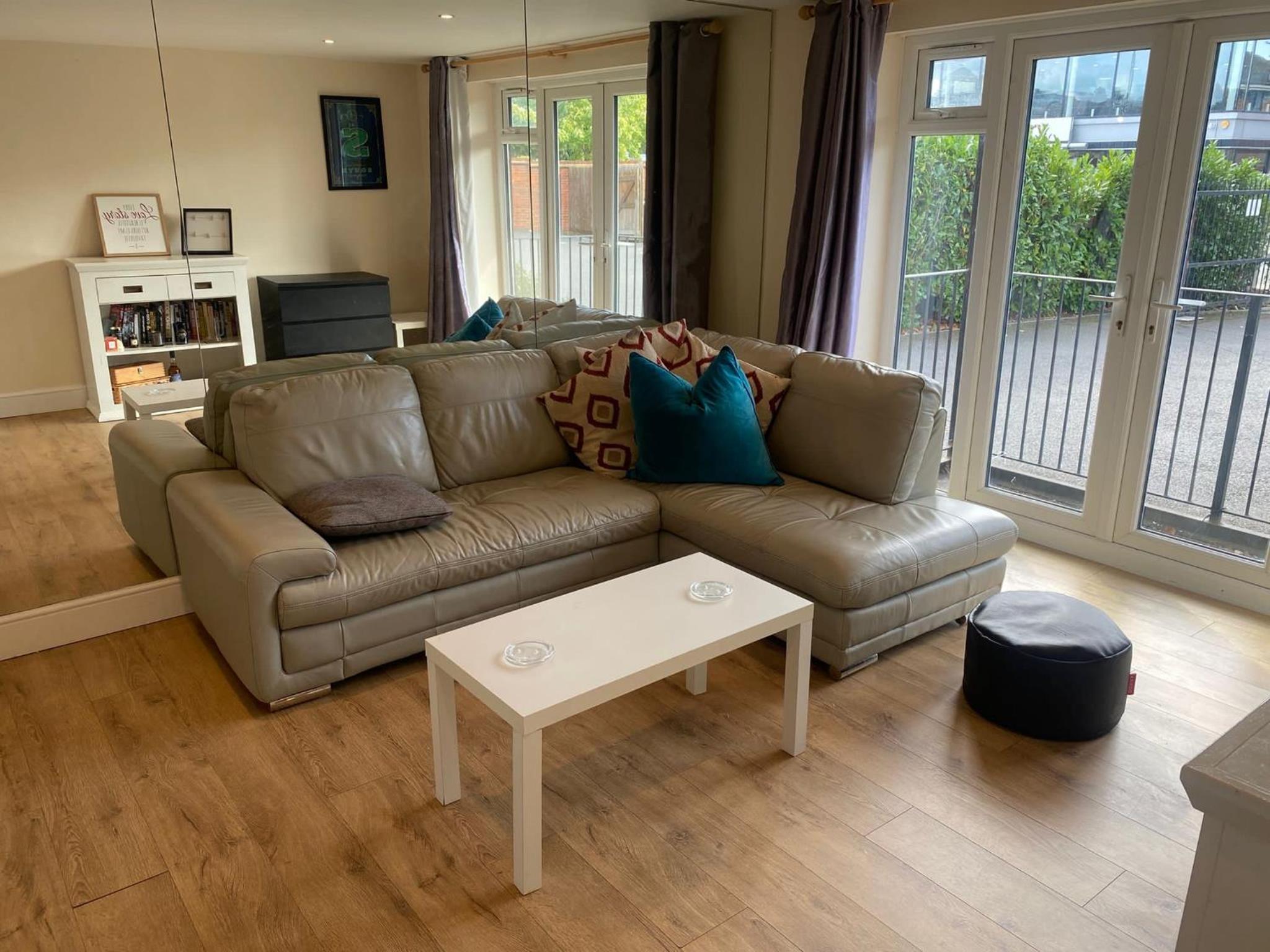 Three-Bedroom Apartment photo 2