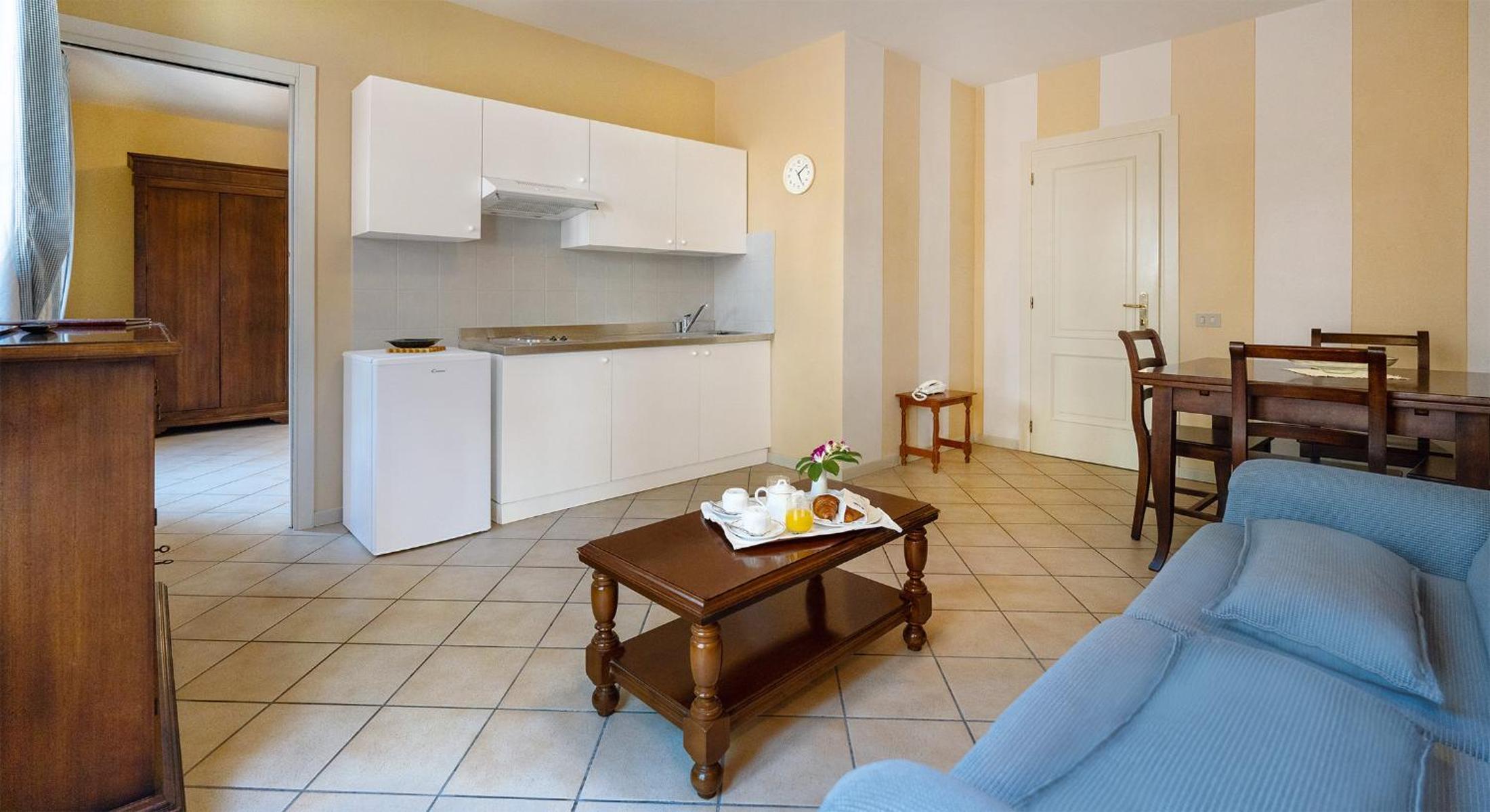 Apartment photo 2