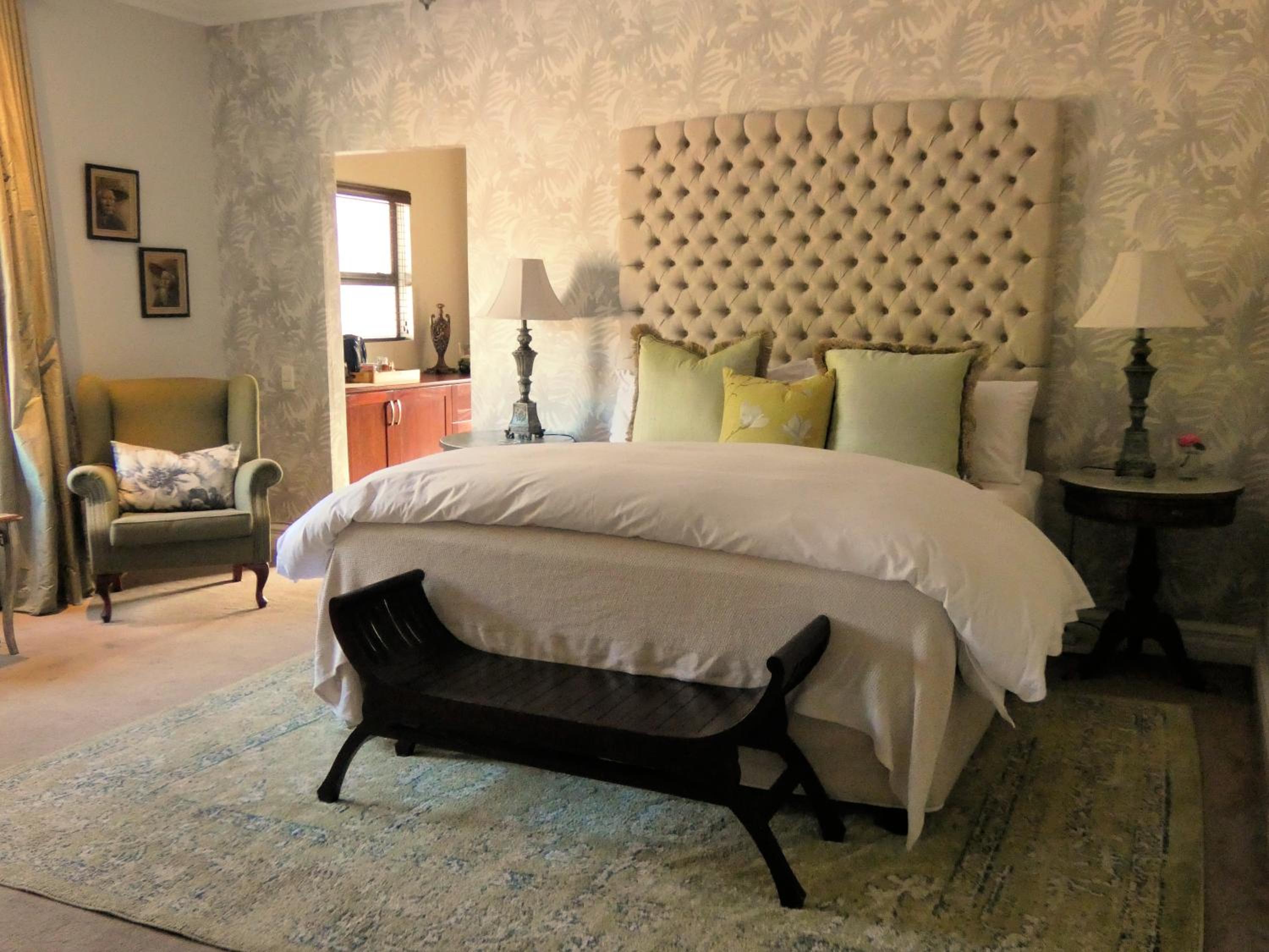 Junior Suite with Balcony photo 2