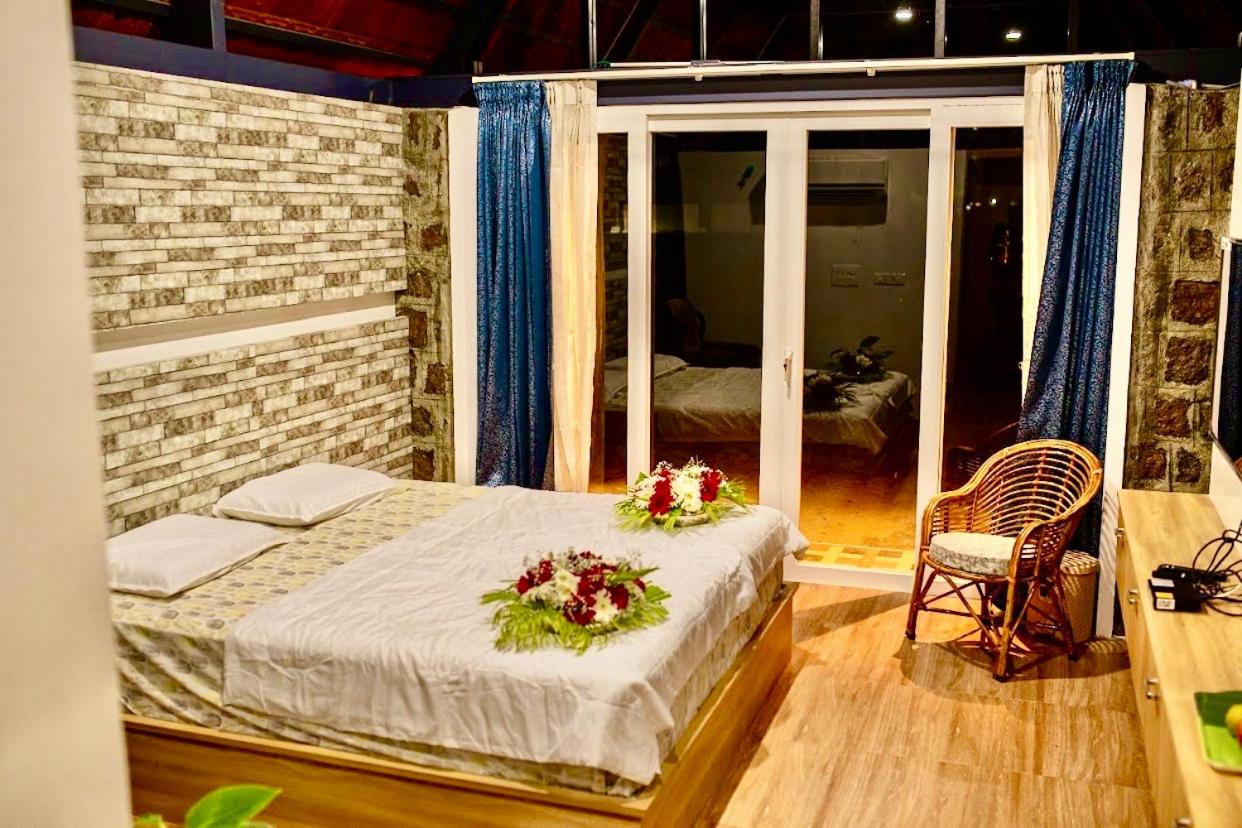 Deluxe King Room photo 1
