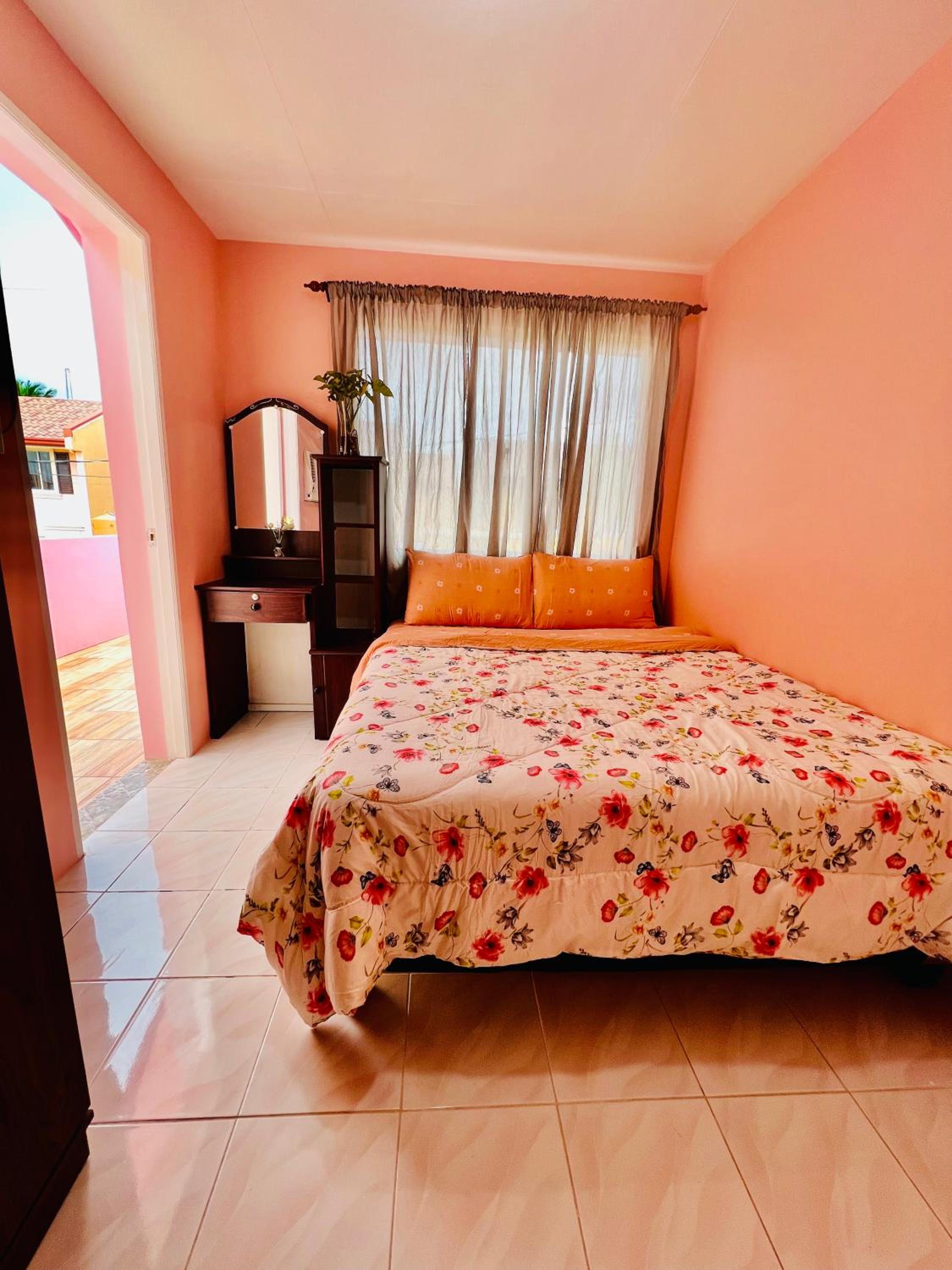 Two-Bedroom House photo 2