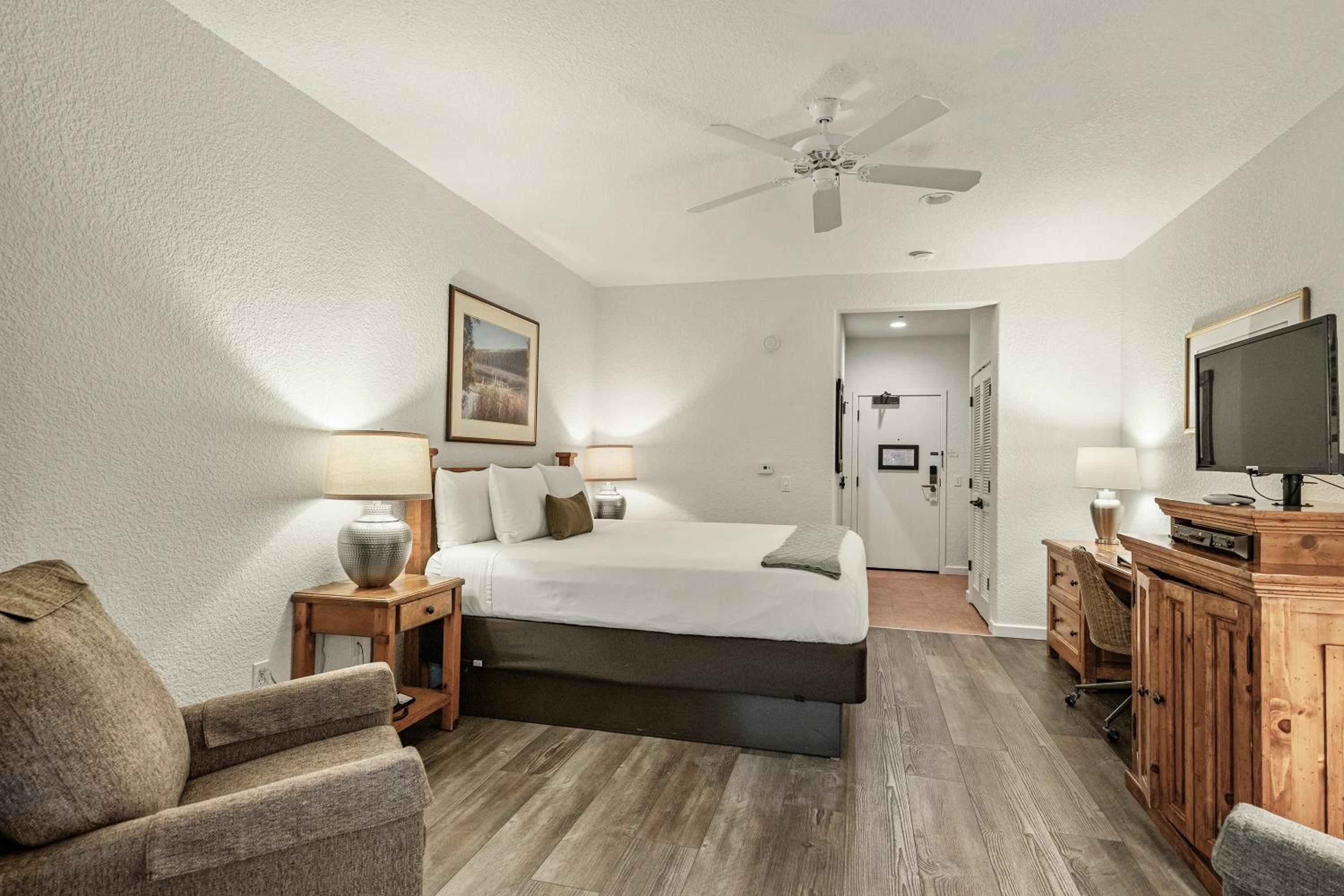 Superior King Room photo 3