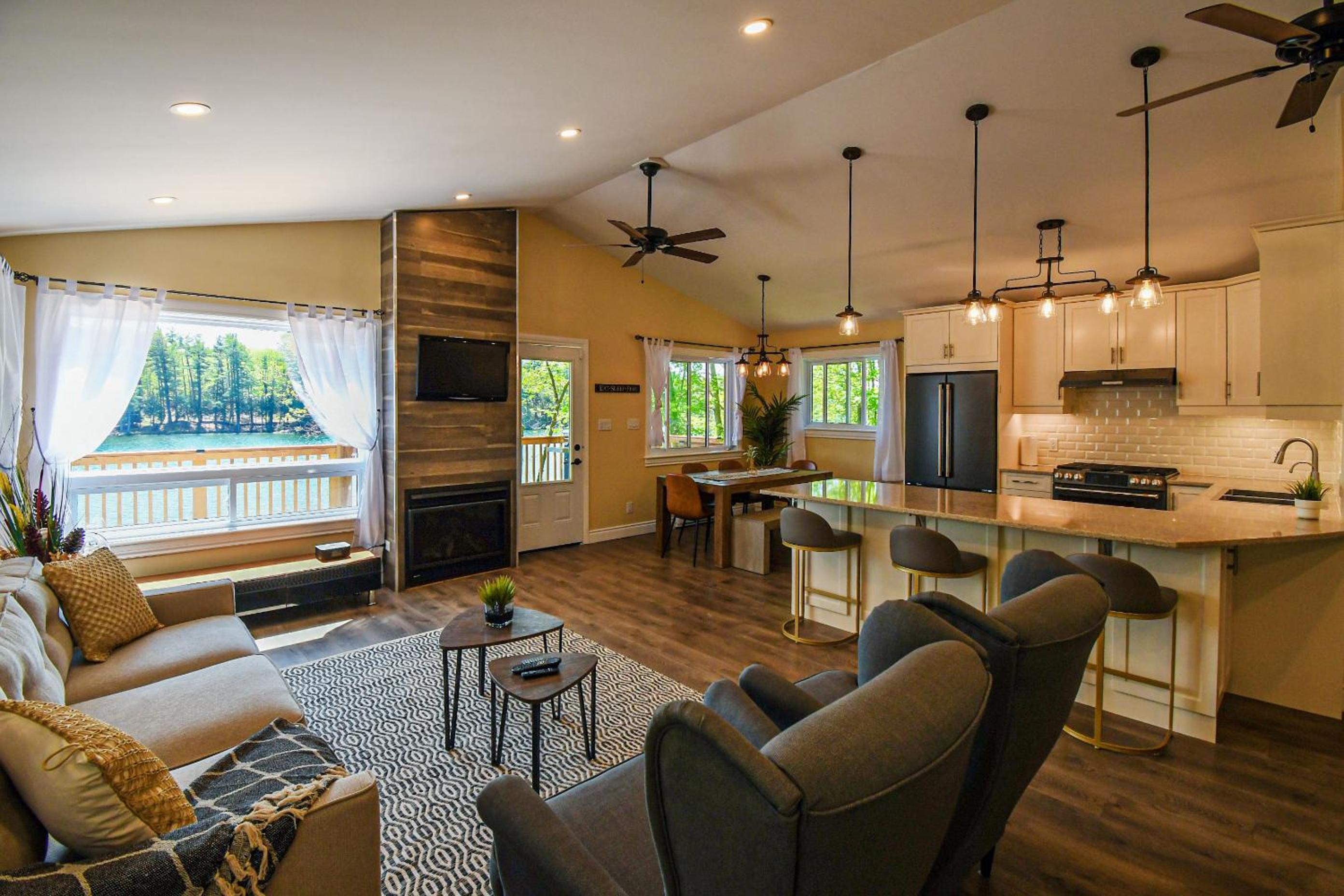 Three-Bedroom Villa photo 1