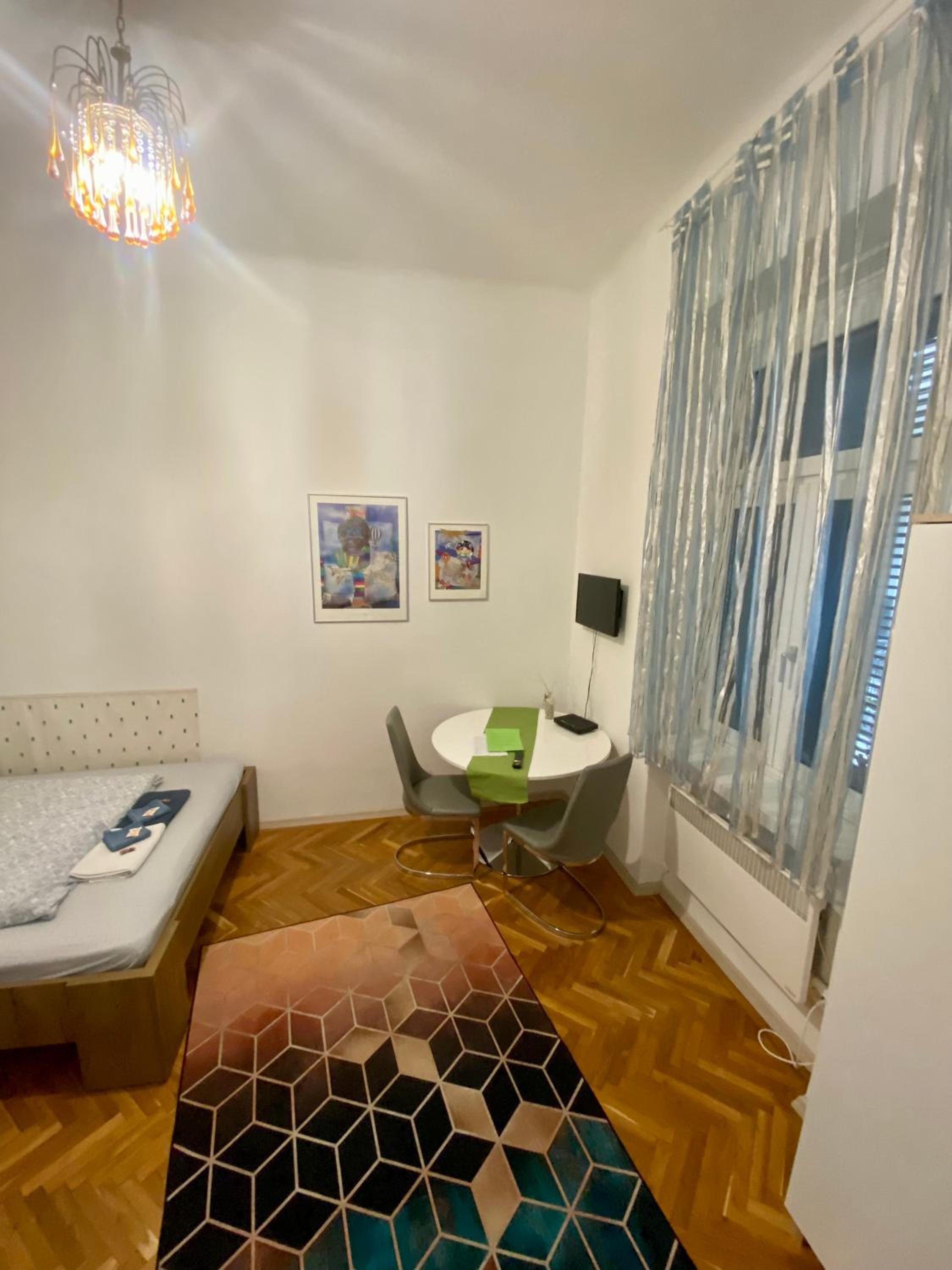 Studio Apartment - Photo 64