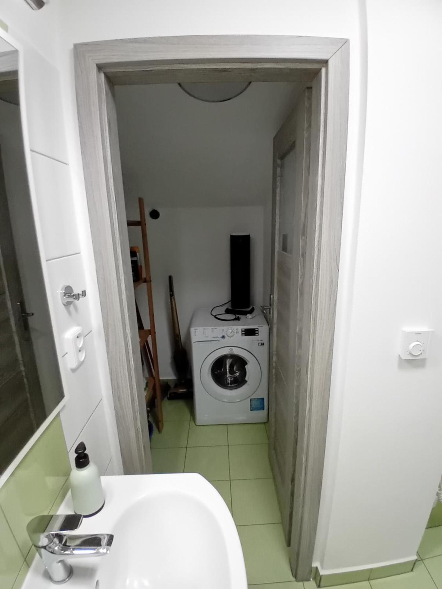 One-Bedroom Apartment - Photo 23