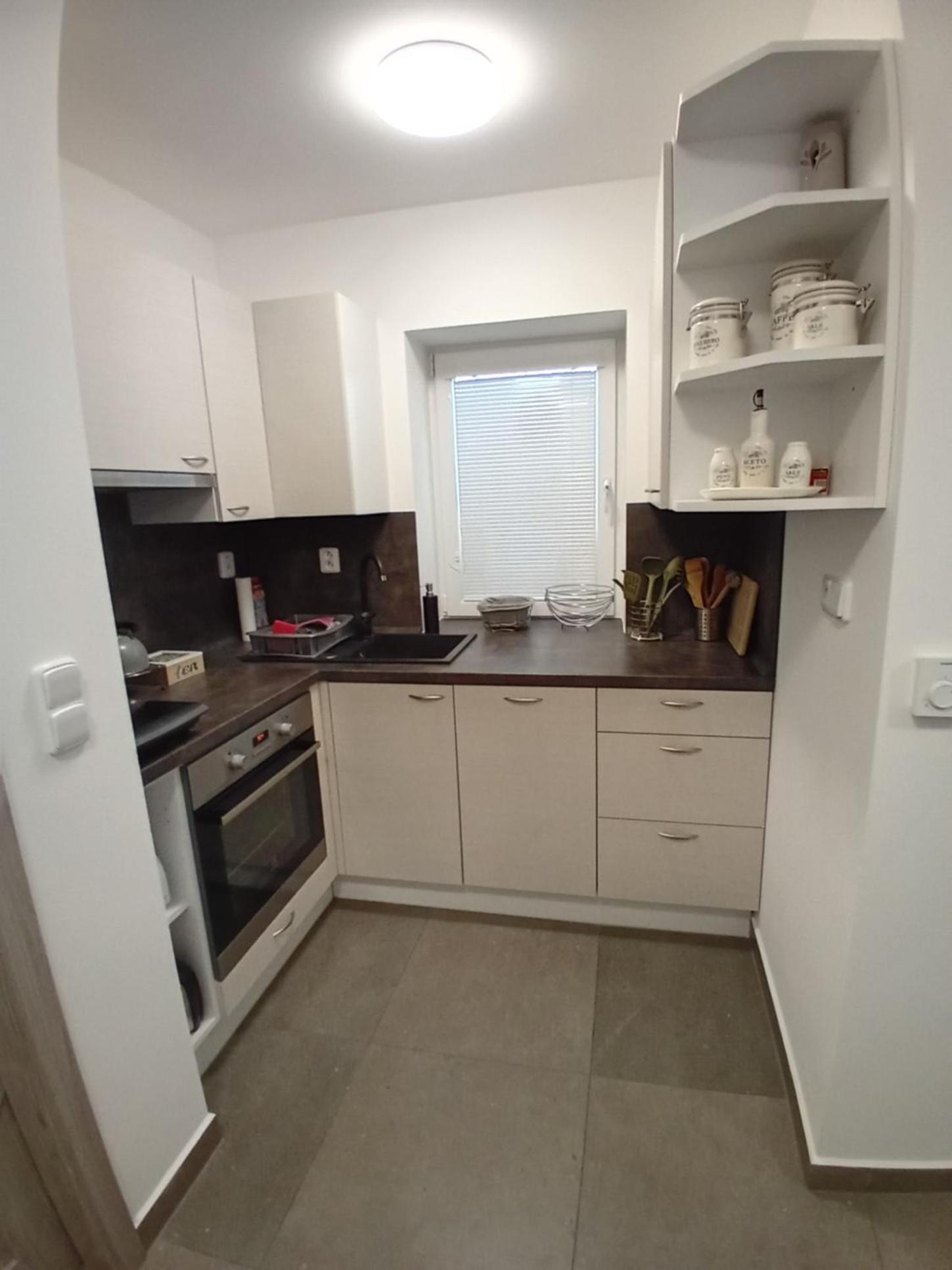 One-Bedroom Apartment - Photo 24