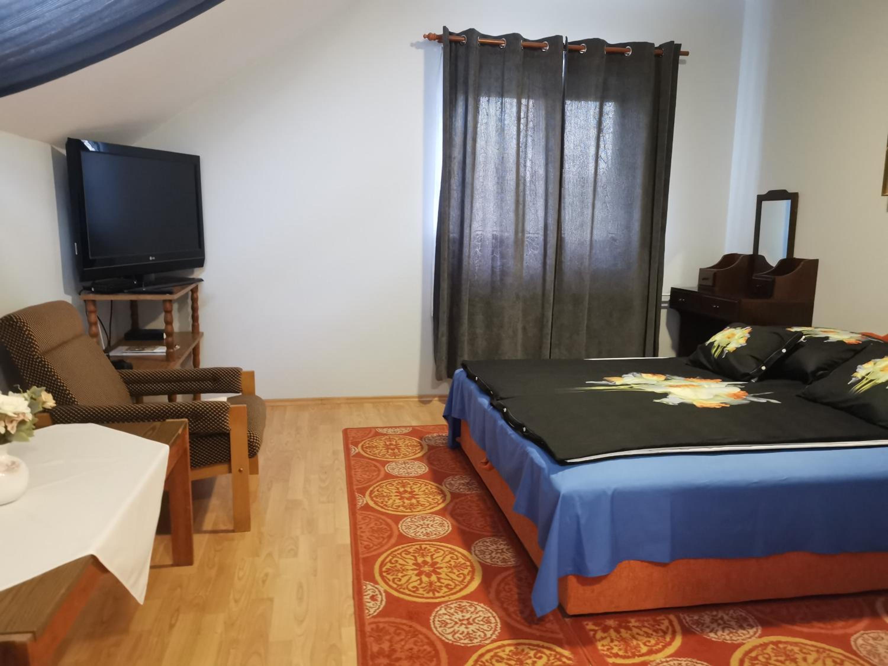 Triple Room with Private Bathroom photo 1