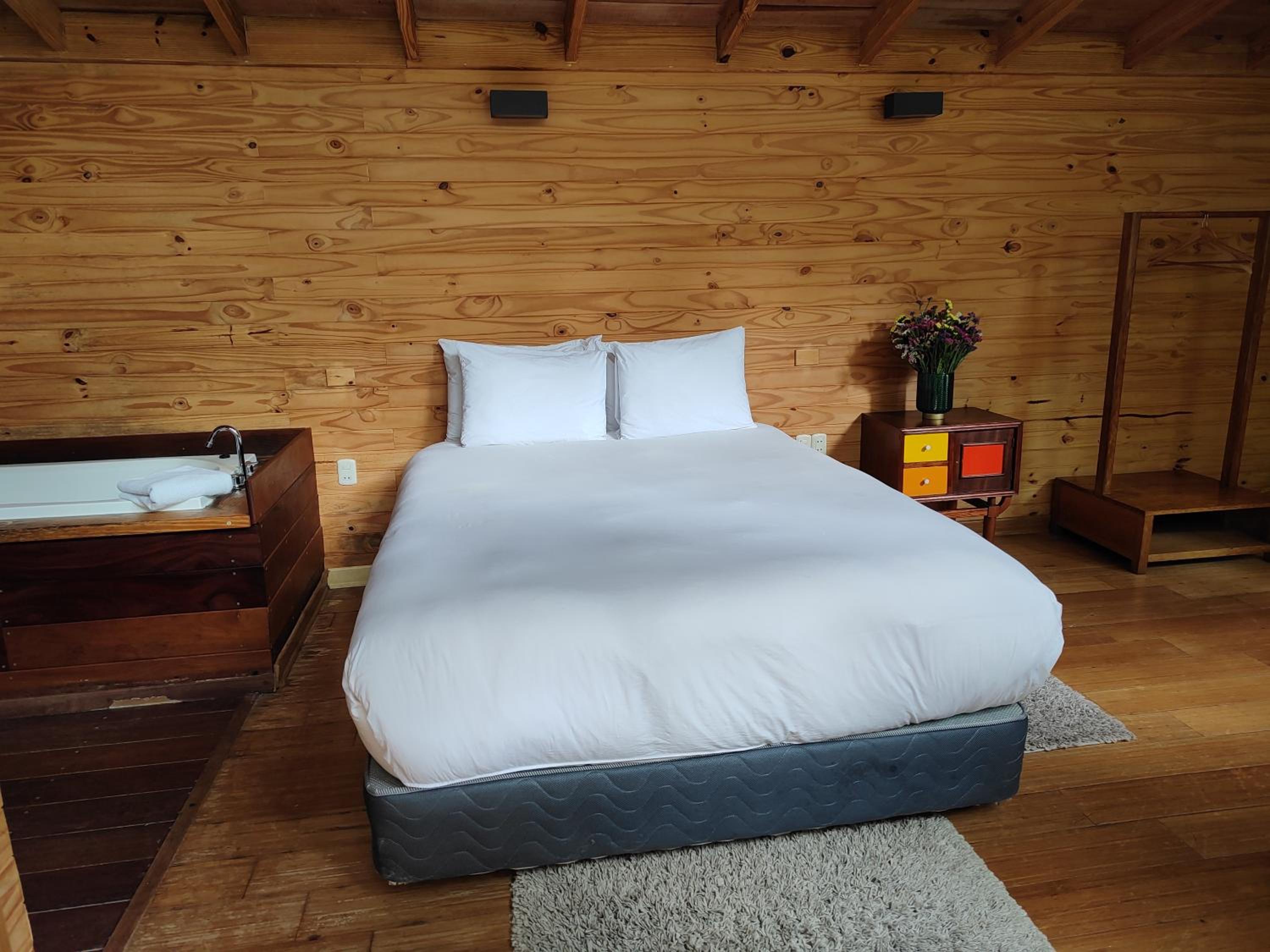 Double Room with Bath and Balcony photo 2