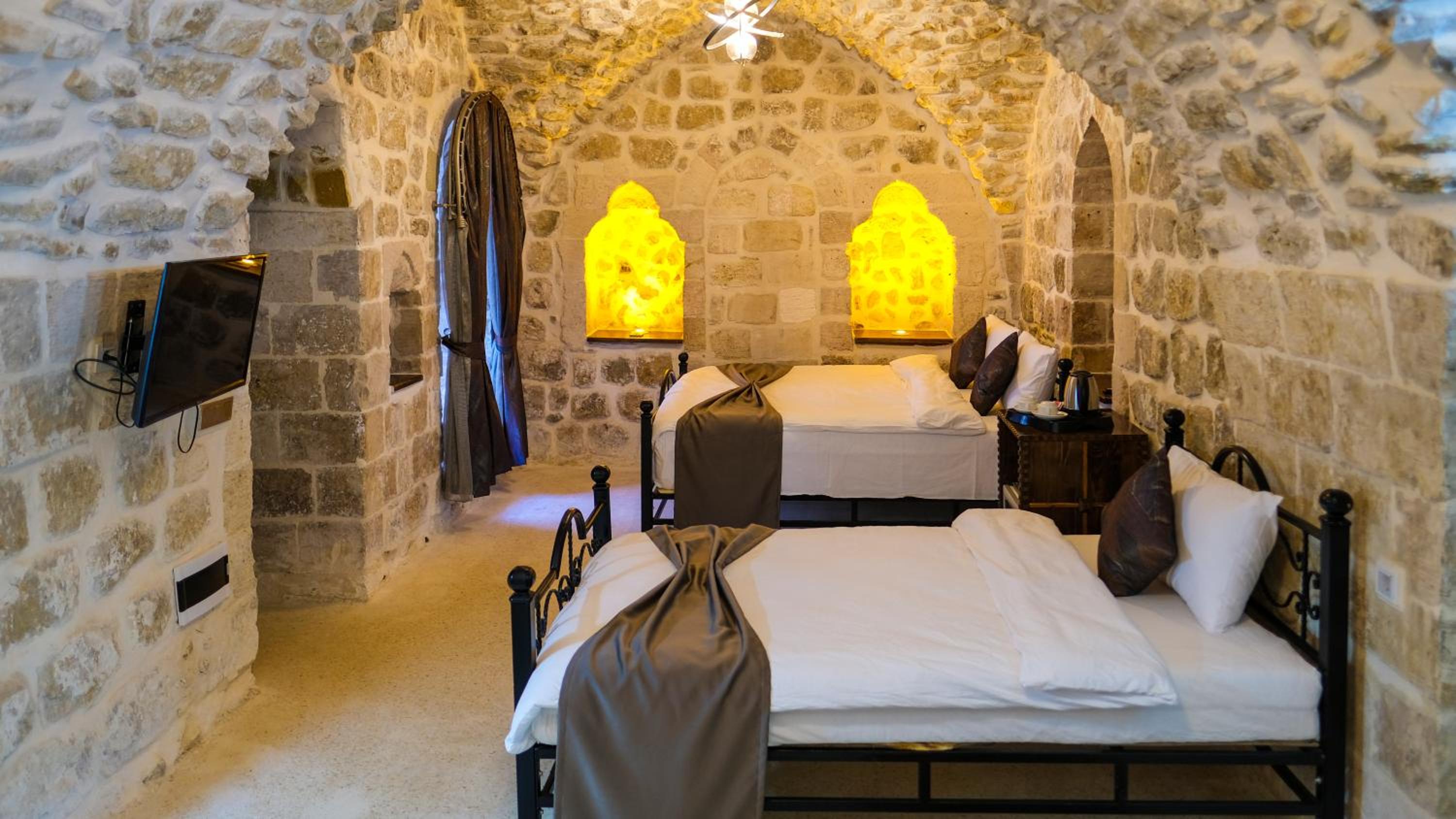 Deluxe Triple Room photo 2