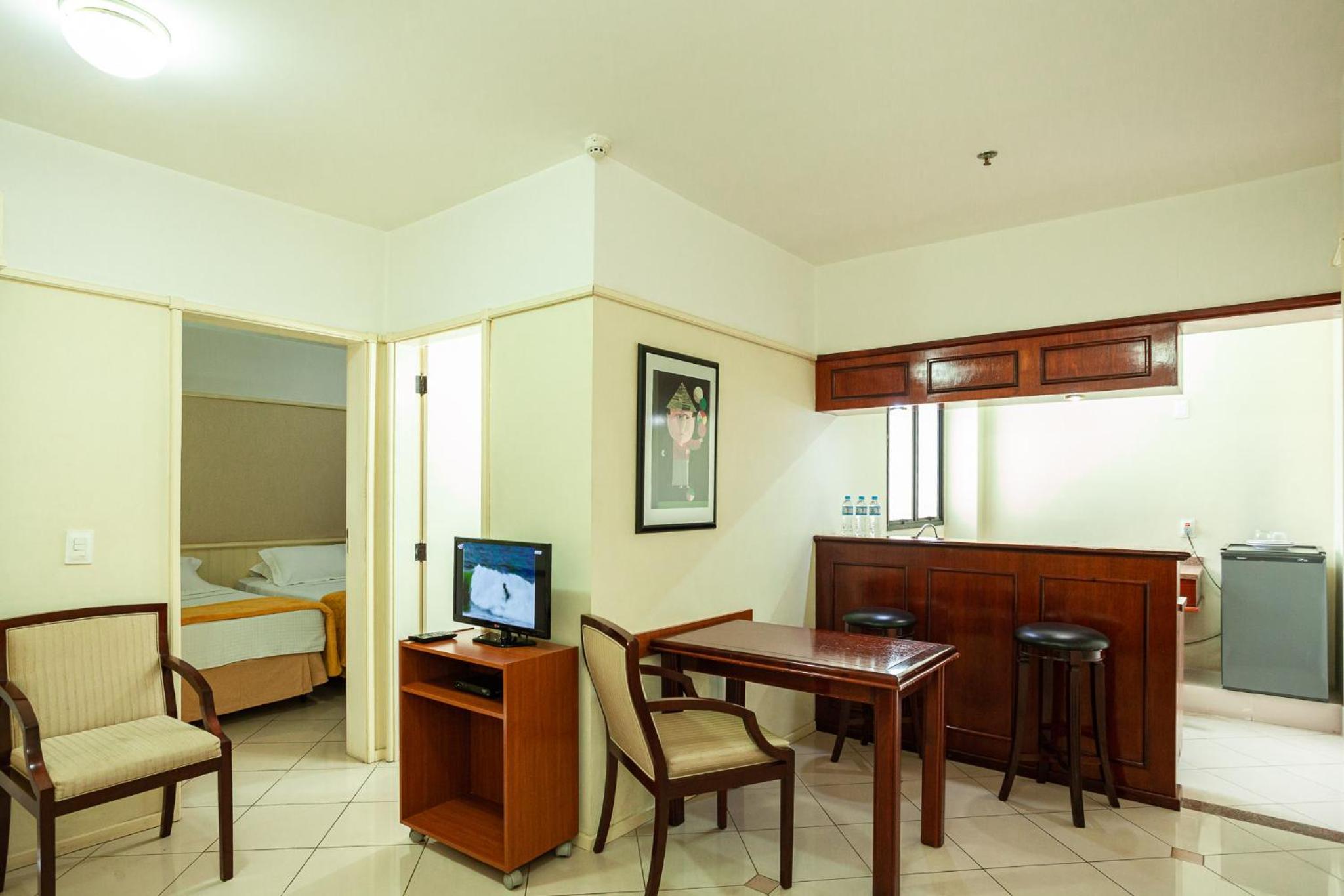 Standard Twin Room - Photo 6