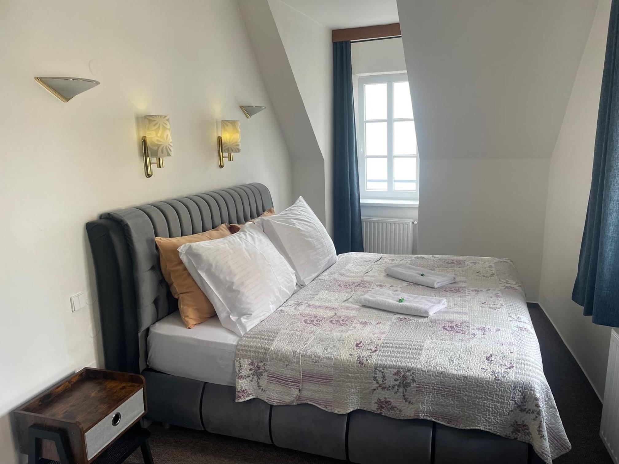 Deluxe Double Room - Photo 3