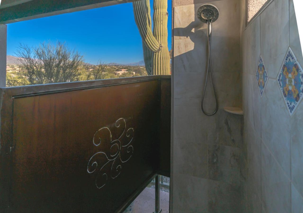 Sonoran Queen – Outside Shower