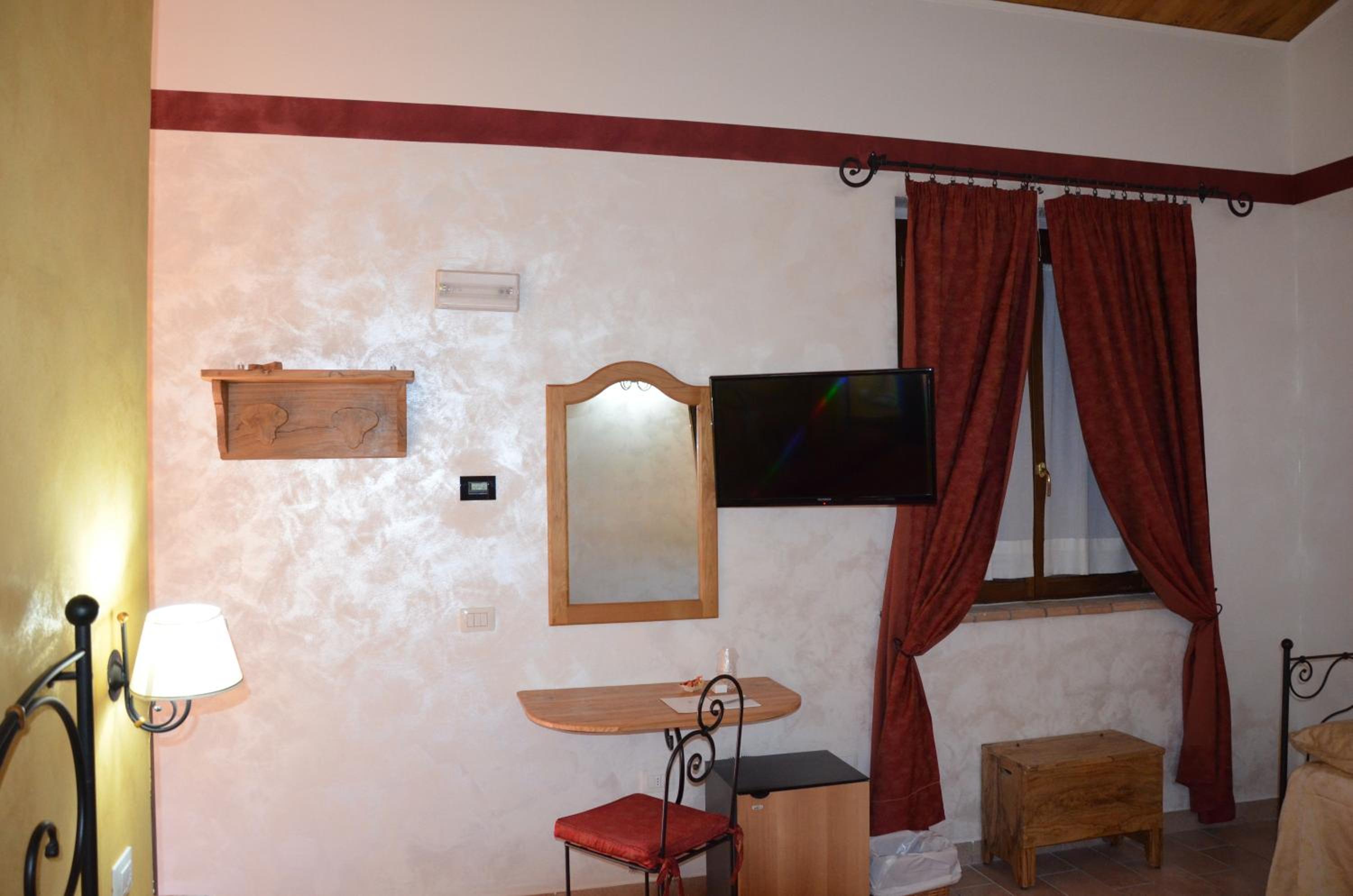 Basic Triple Room - Photo 2