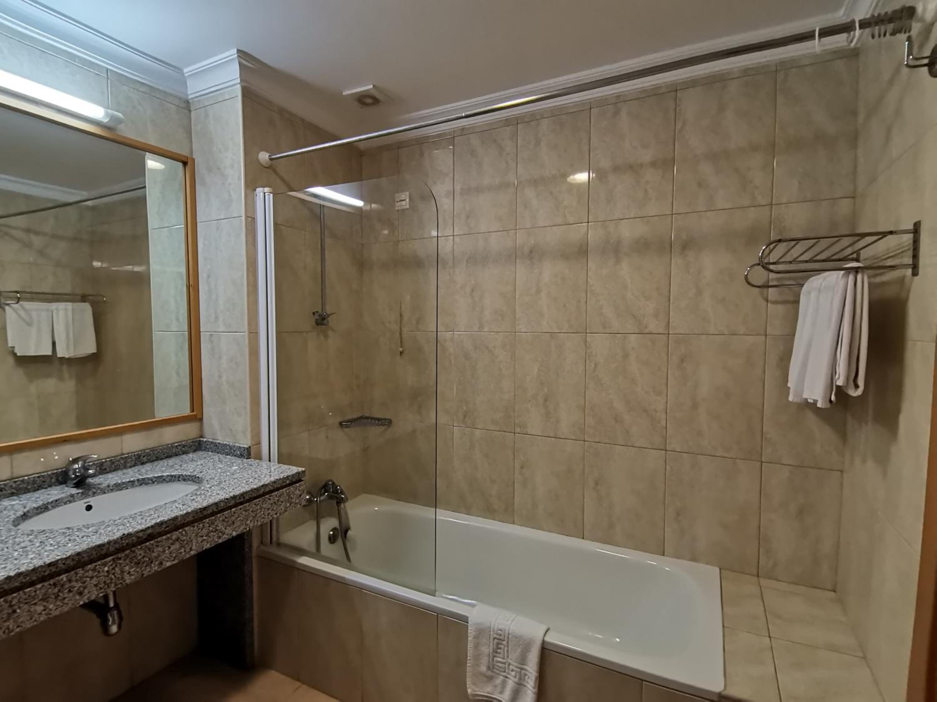 Double Room with Extra Bed photo 2