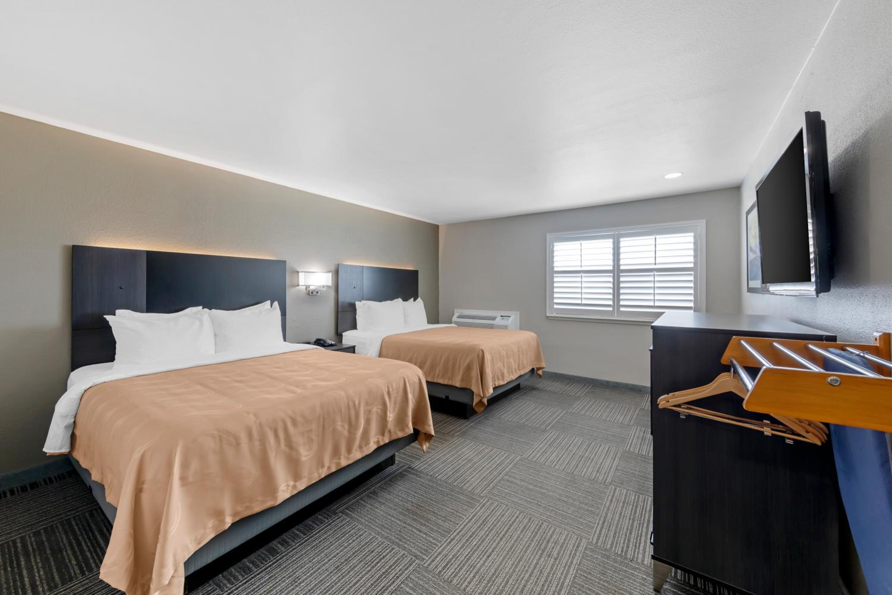 Queen Room with Two Queen Beds - Accessible/Non-Smoking  - Photo 1