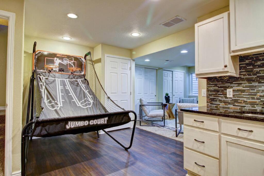 Four-Bedroom House photo 3