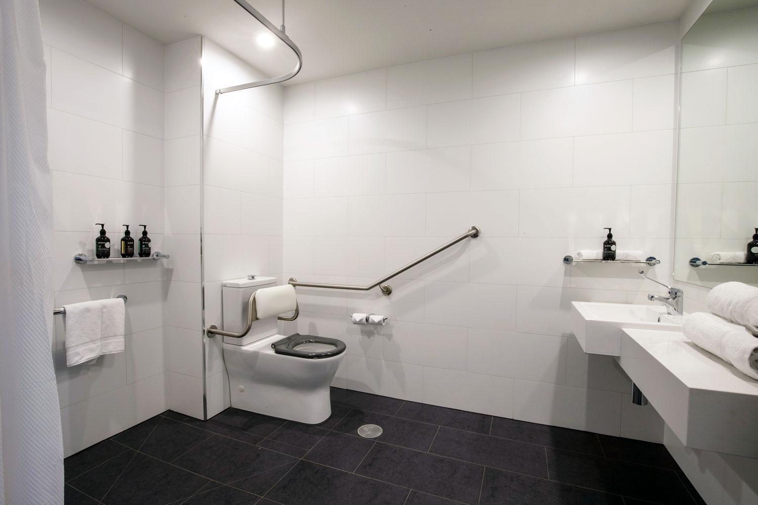 Accessible Riverside Suite photo 2