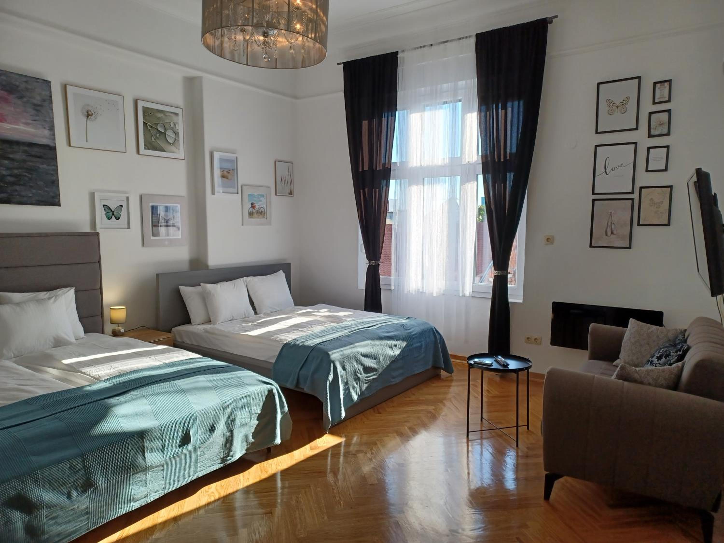 One-Bedroom Apartment