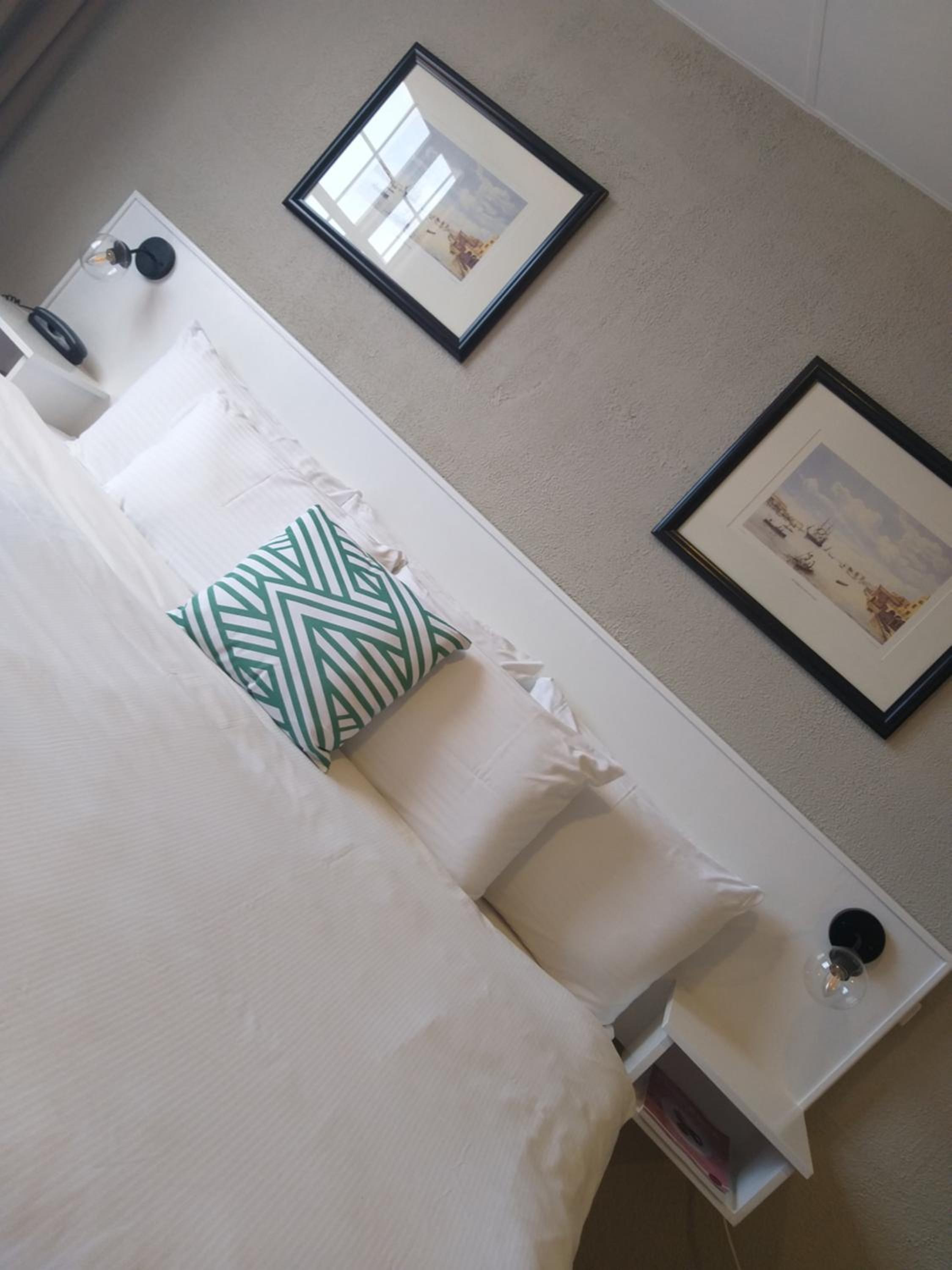Queen Room with Two Queen Beds photo 3