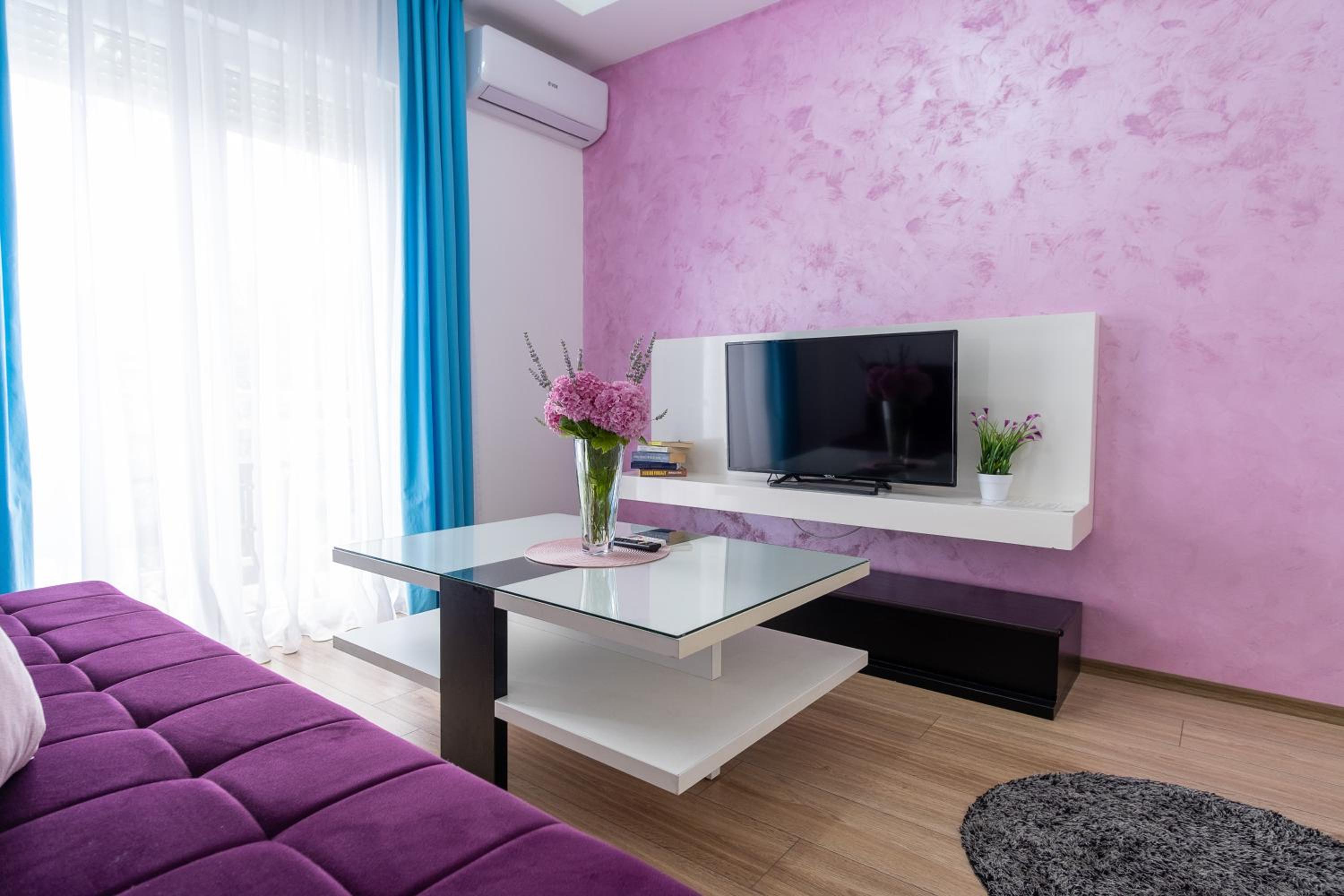 Apartment with Balcony