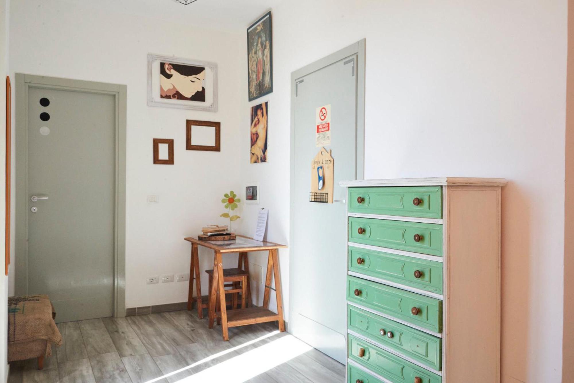 Triple Room with Private Bathroom - Photo 13