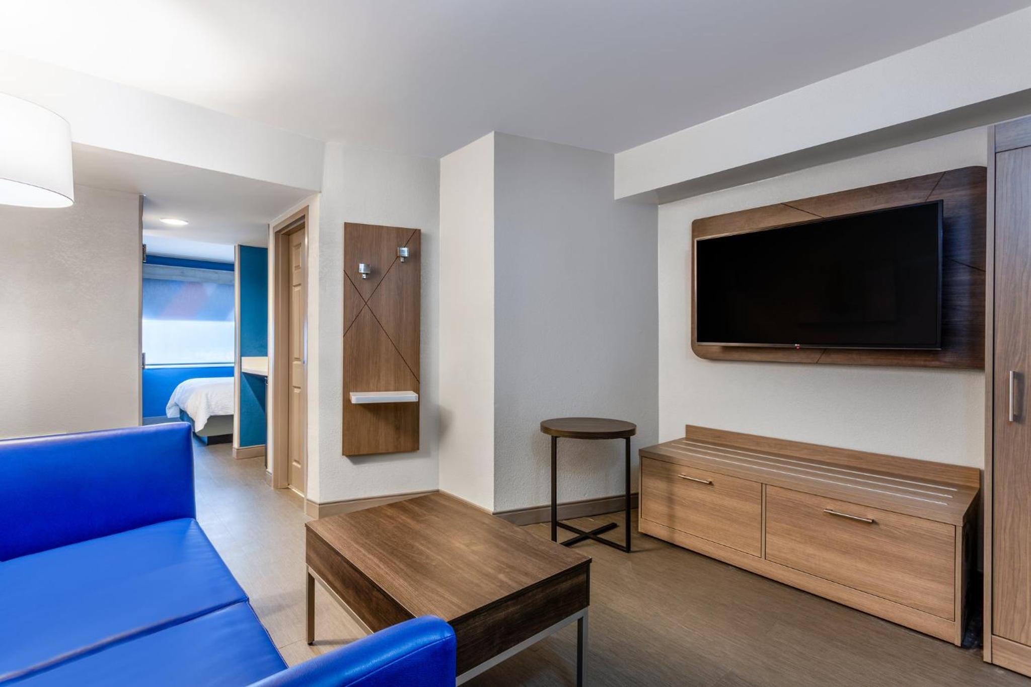 King Suite - Photo 5