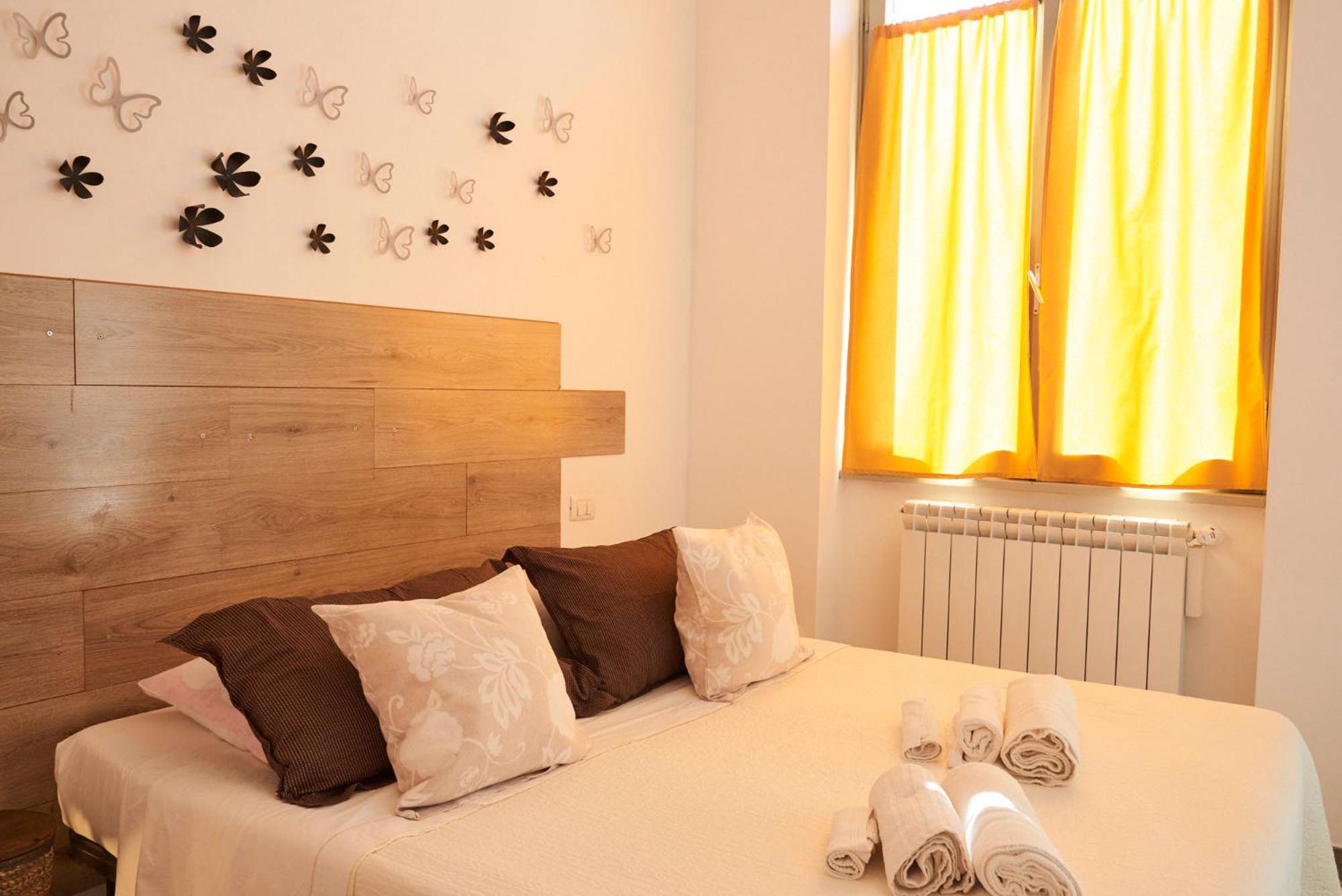 Triple Room with Private Bathroom - Photo 1