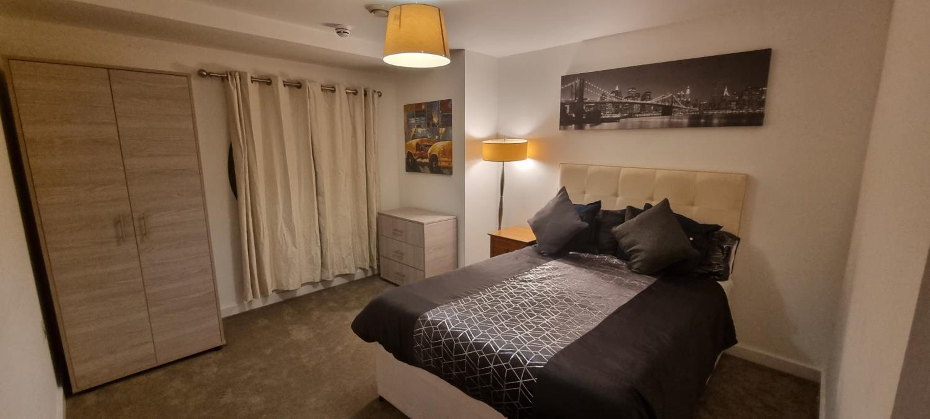 One-Bedroom Apartment