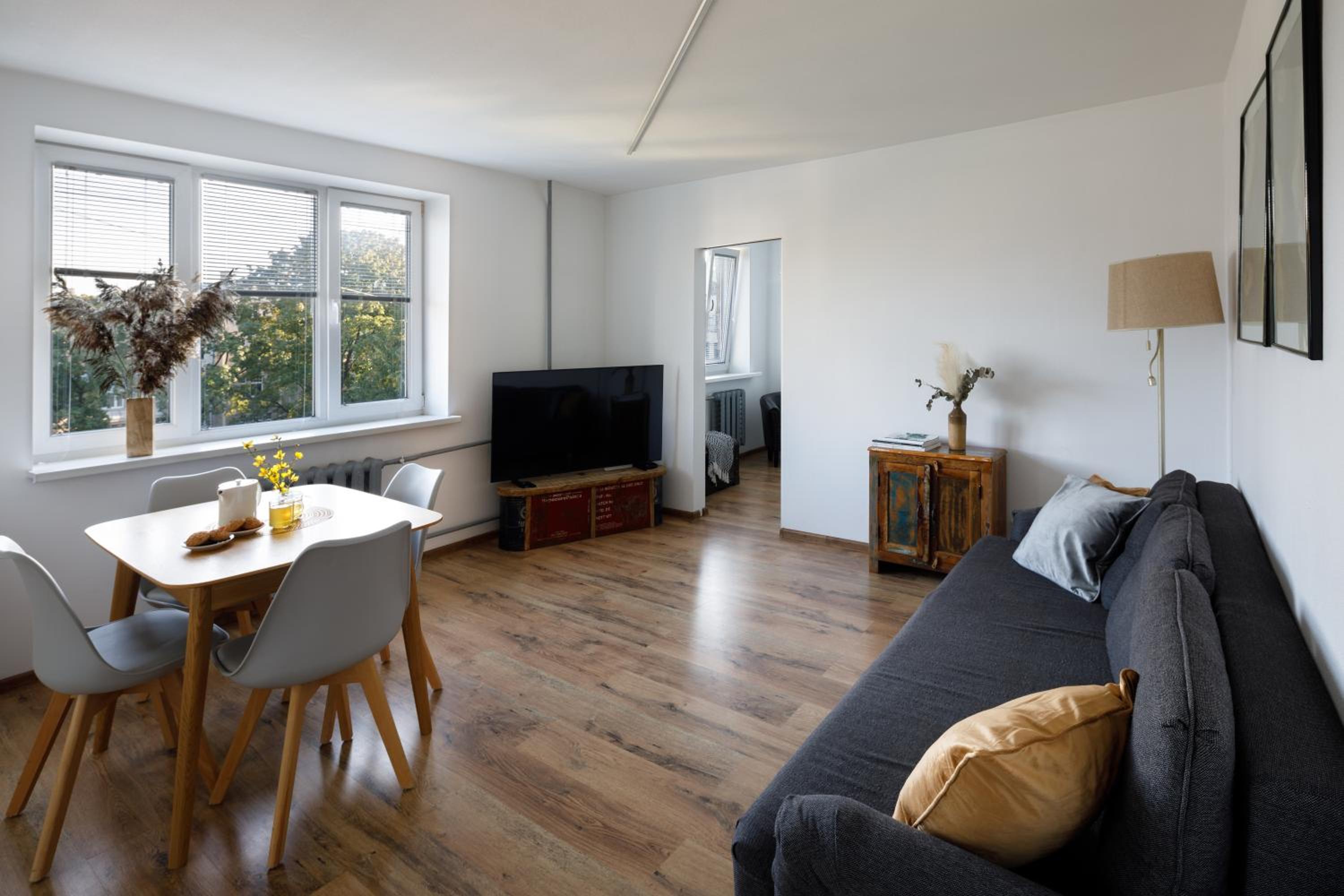 Two-Bedroom Apartment - Photo 2