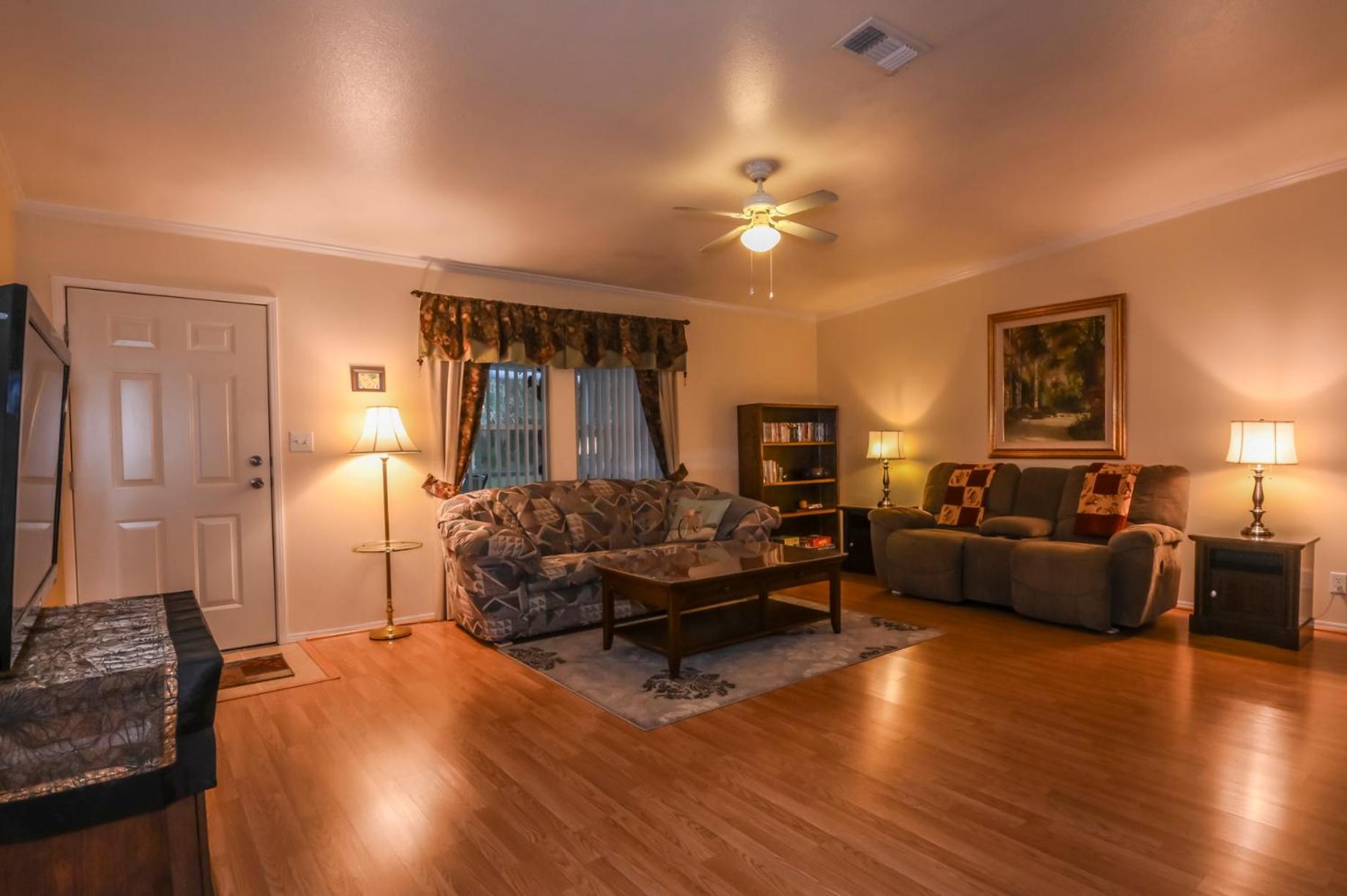 Three-Bedroom Home photo 3