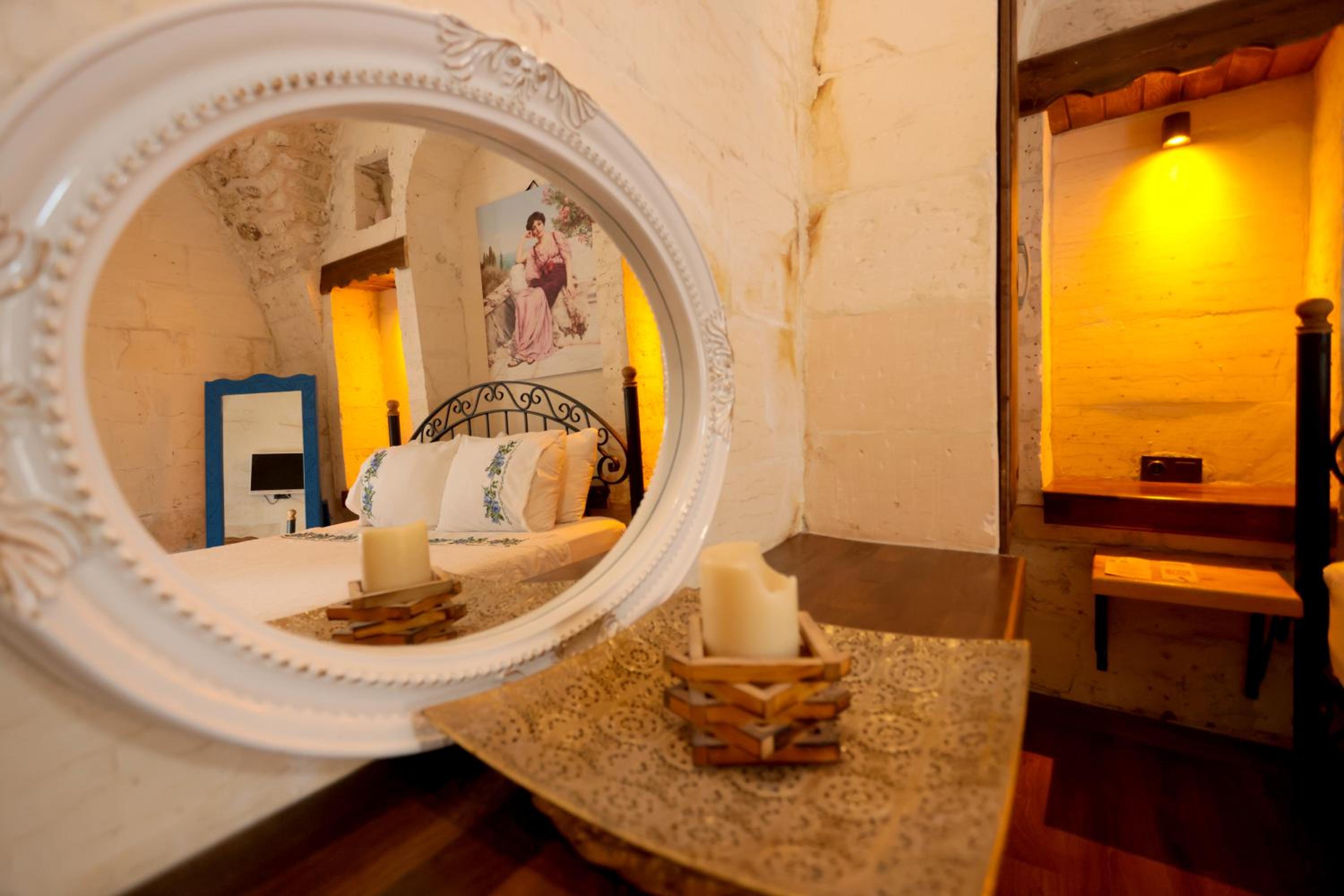 Double Room with Garden View - Photo 25