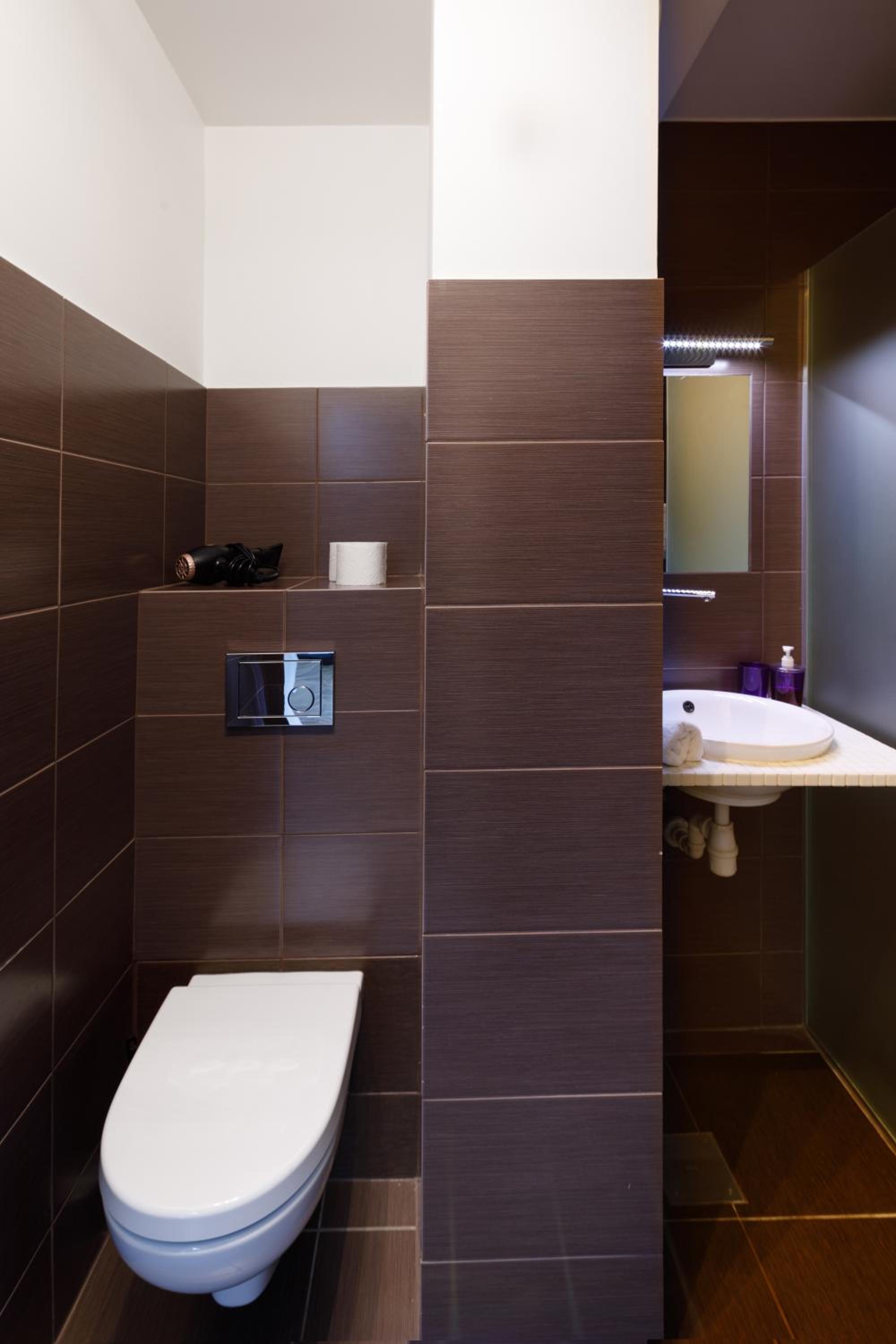 Two-Bedroom Apartment - Photo 14
