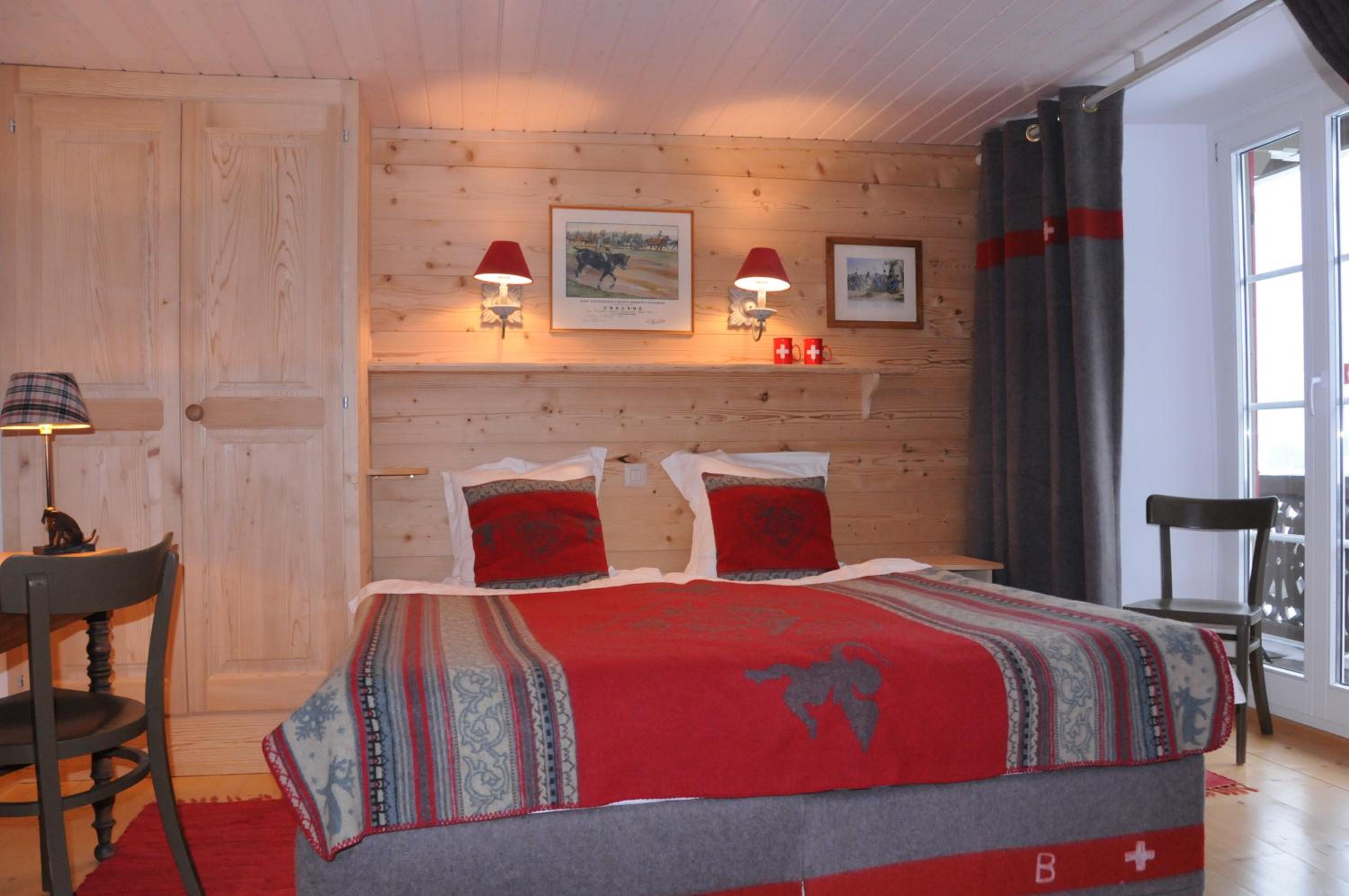 Superior Double Room with Balcony - Photo 2