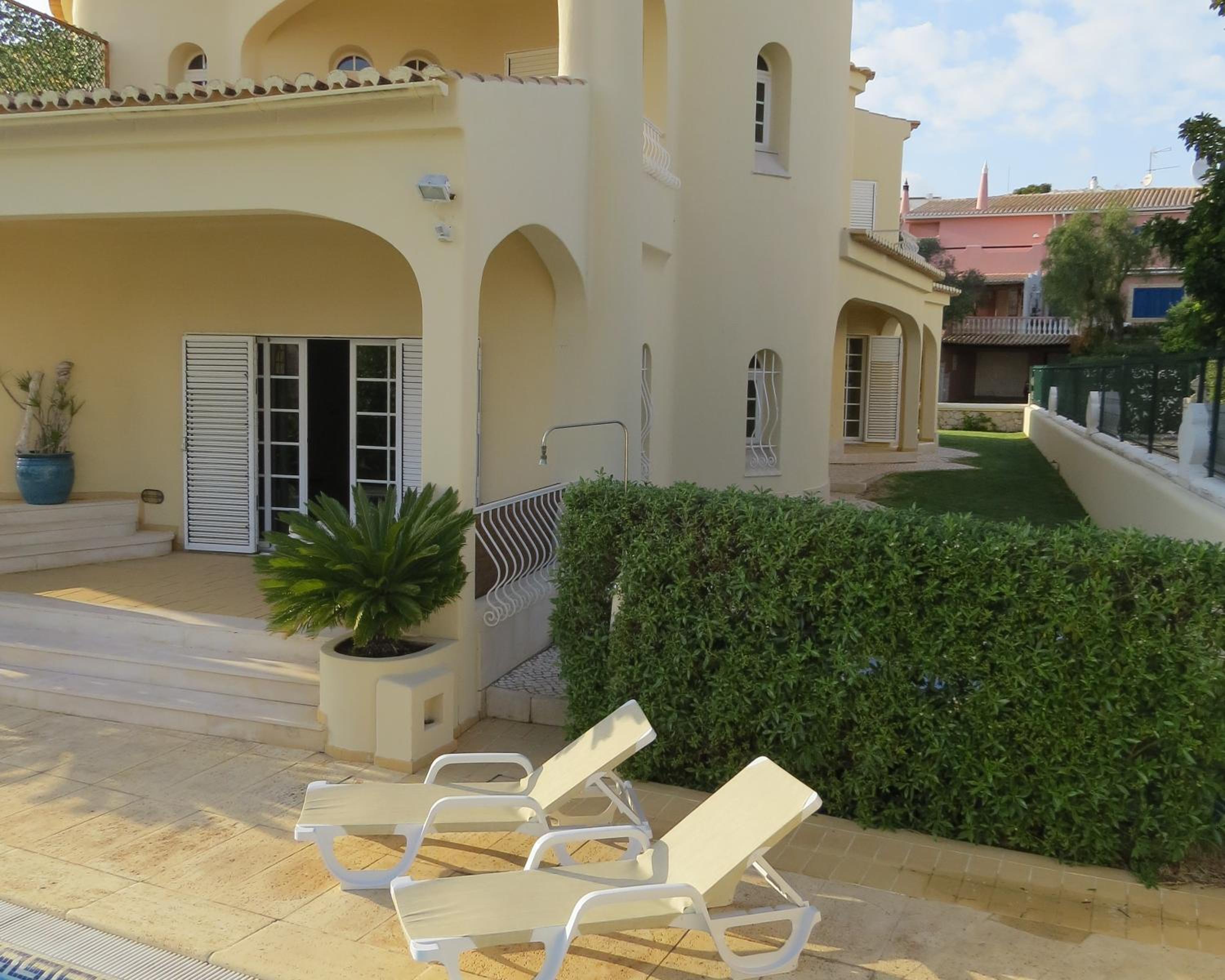 Suite - Photo 12