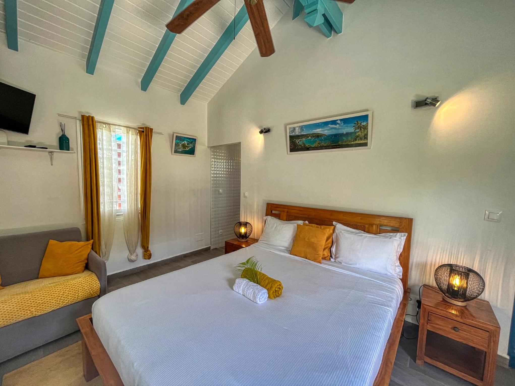 One-Bedroom House photo 1