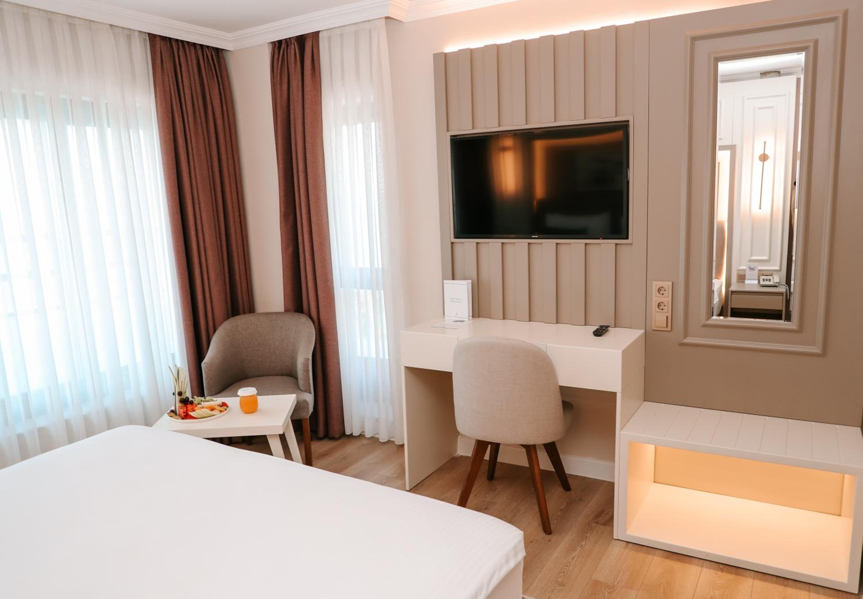 Suite with Sea View - Photo 4