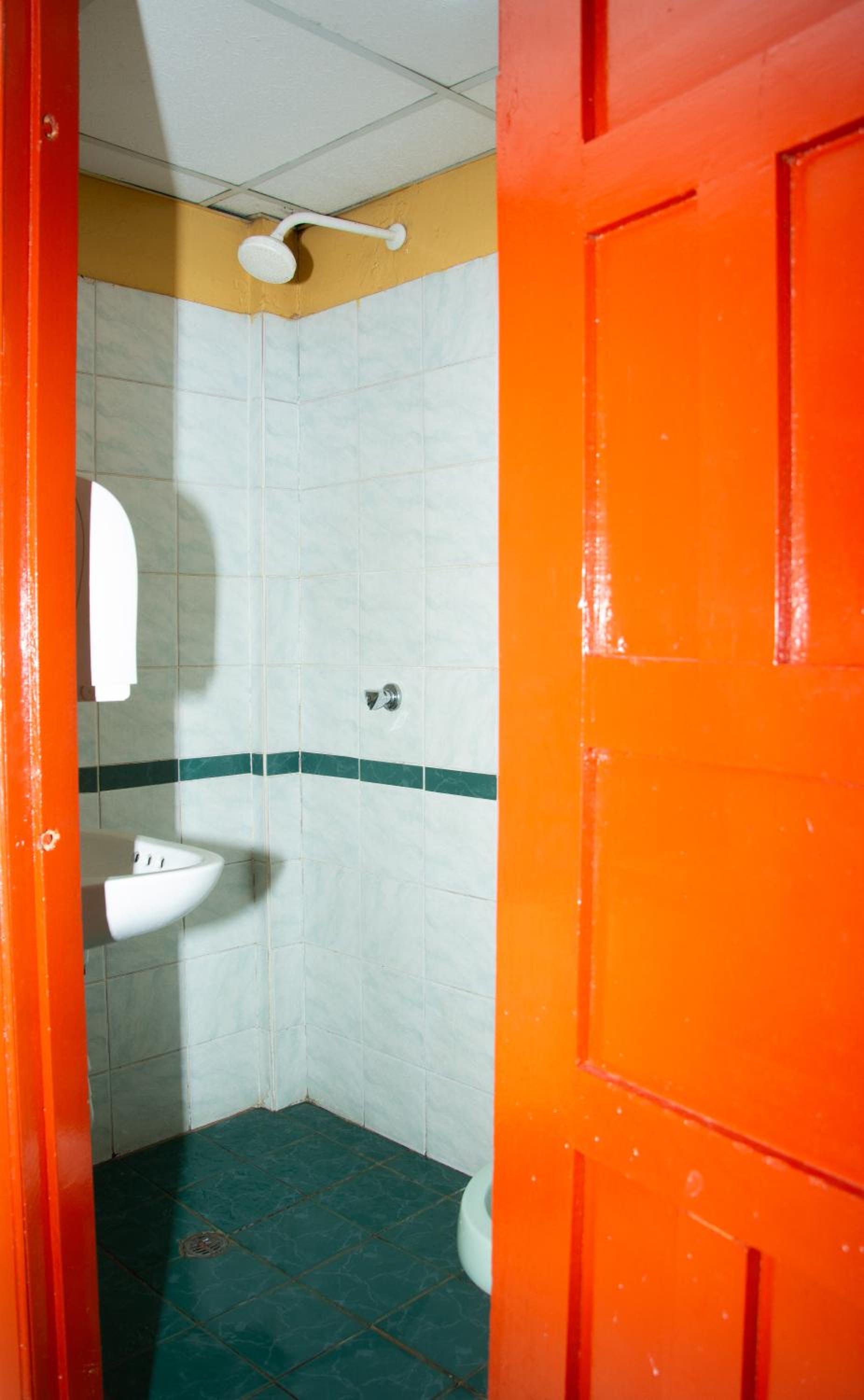 Double Room With Private Bathroom photo 3