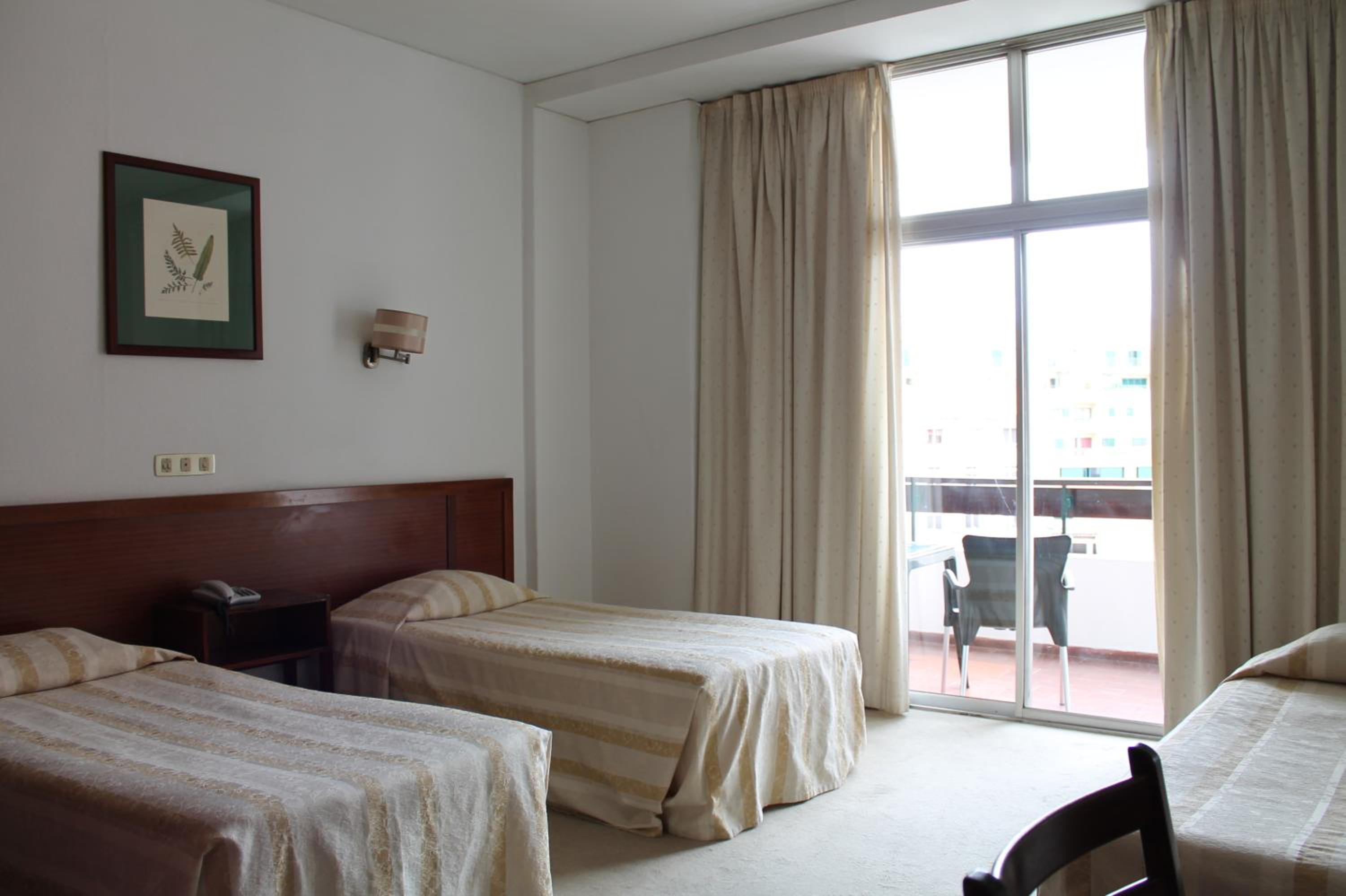 Triple Room - Photo 1