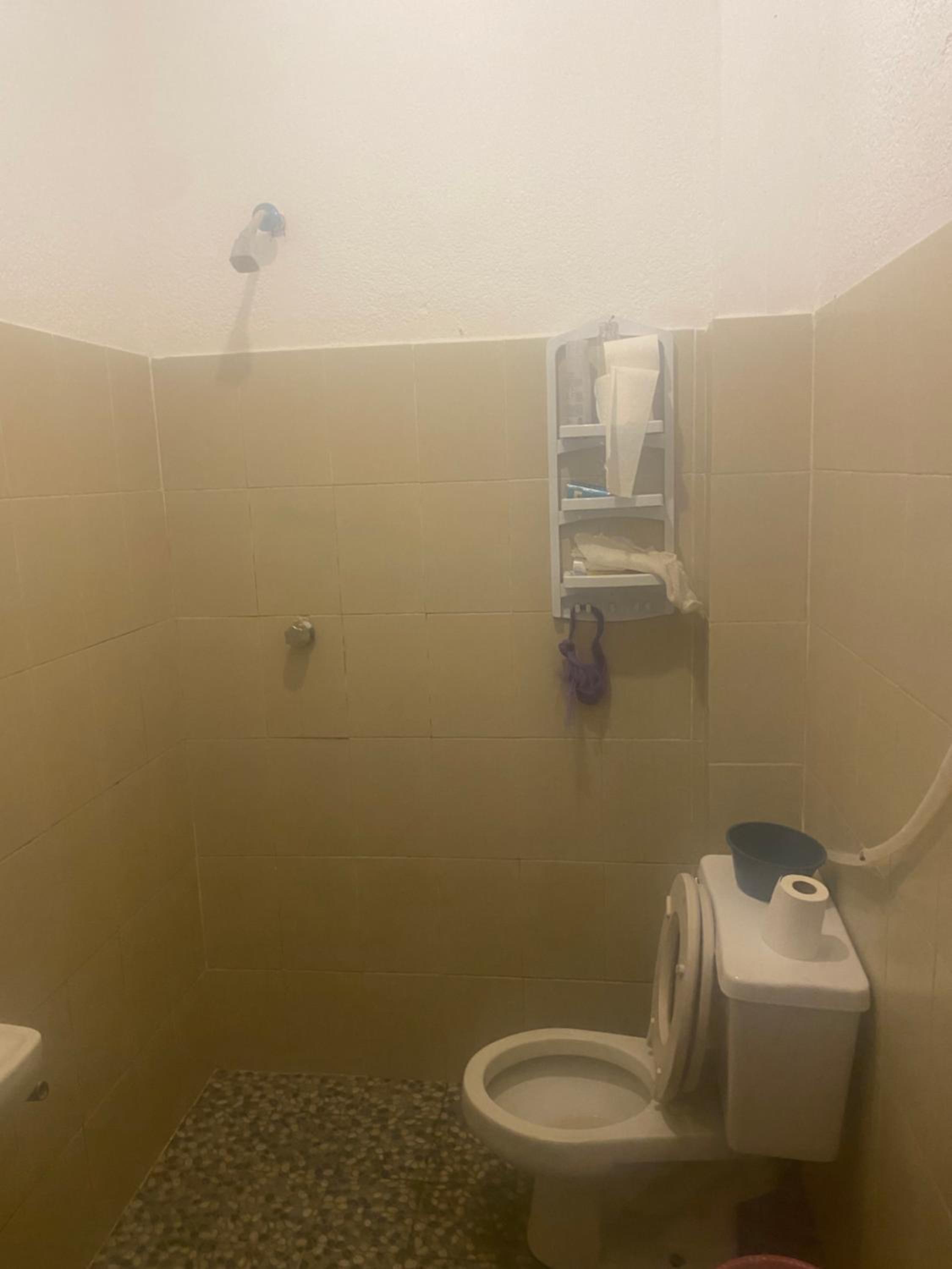 Twin Room with Private Bathroom - Photo 7
