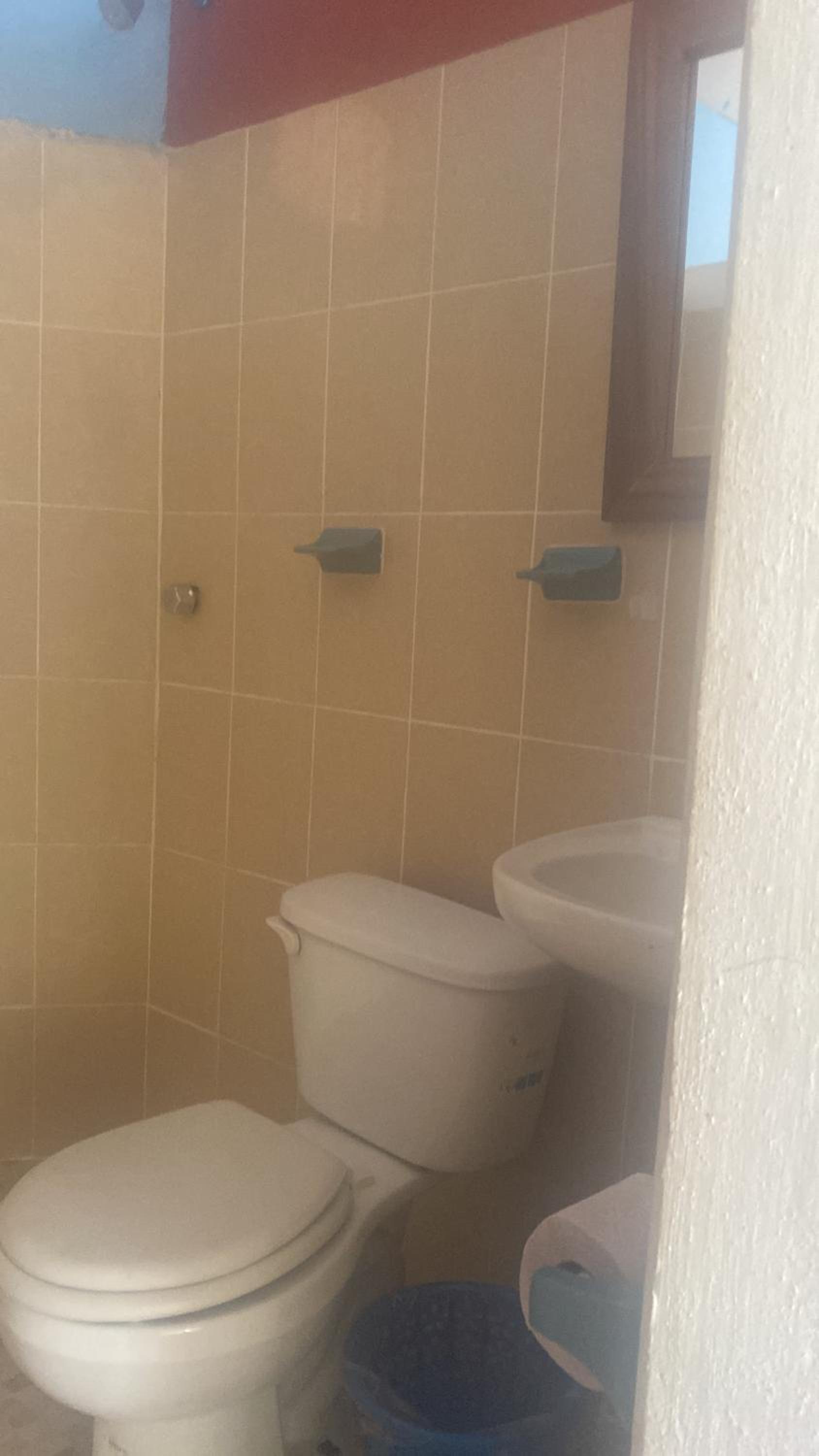 Twin Room with Private Bathroom - Photo 6