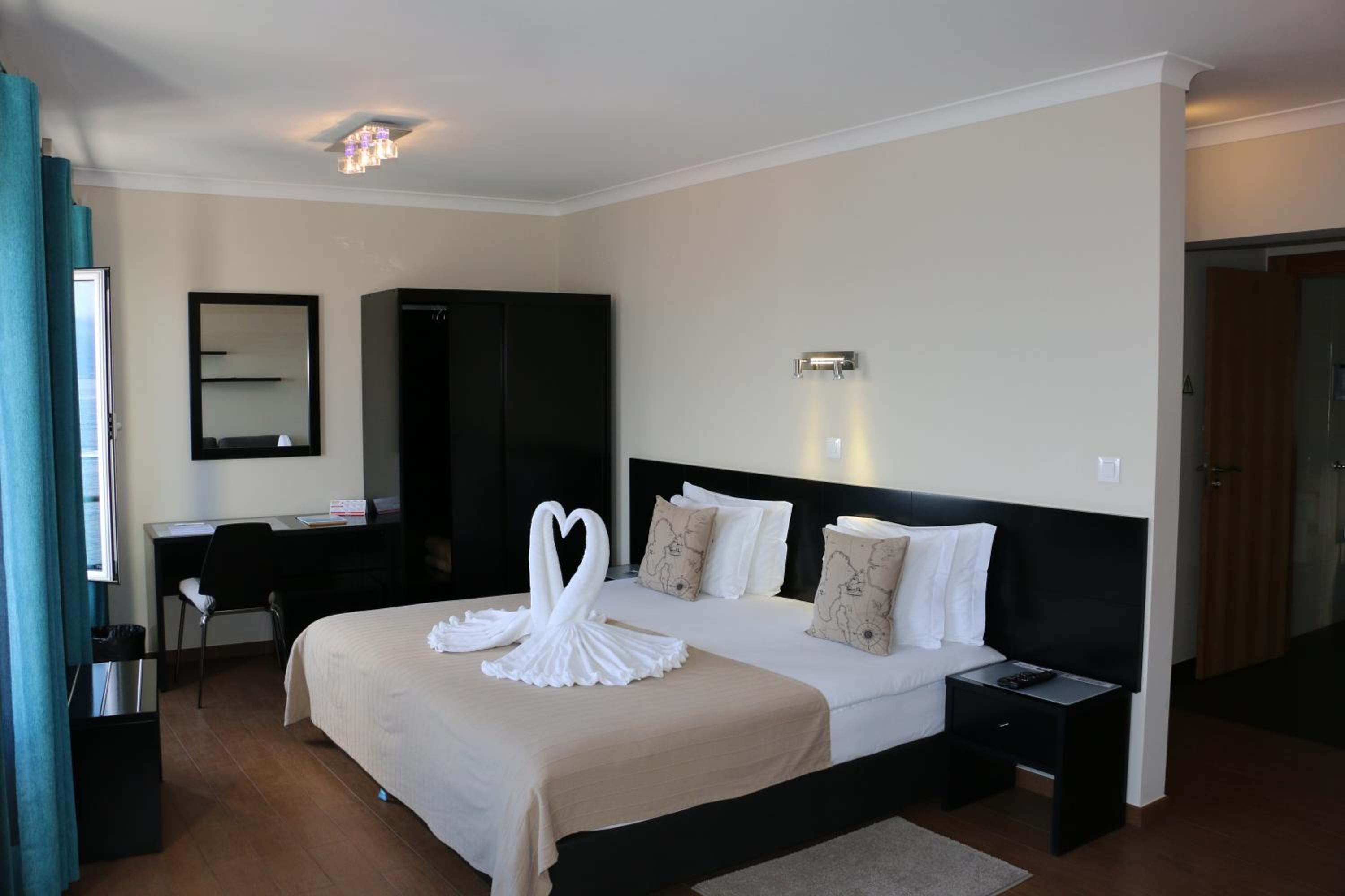 Apartment with Sea View - Photo 23