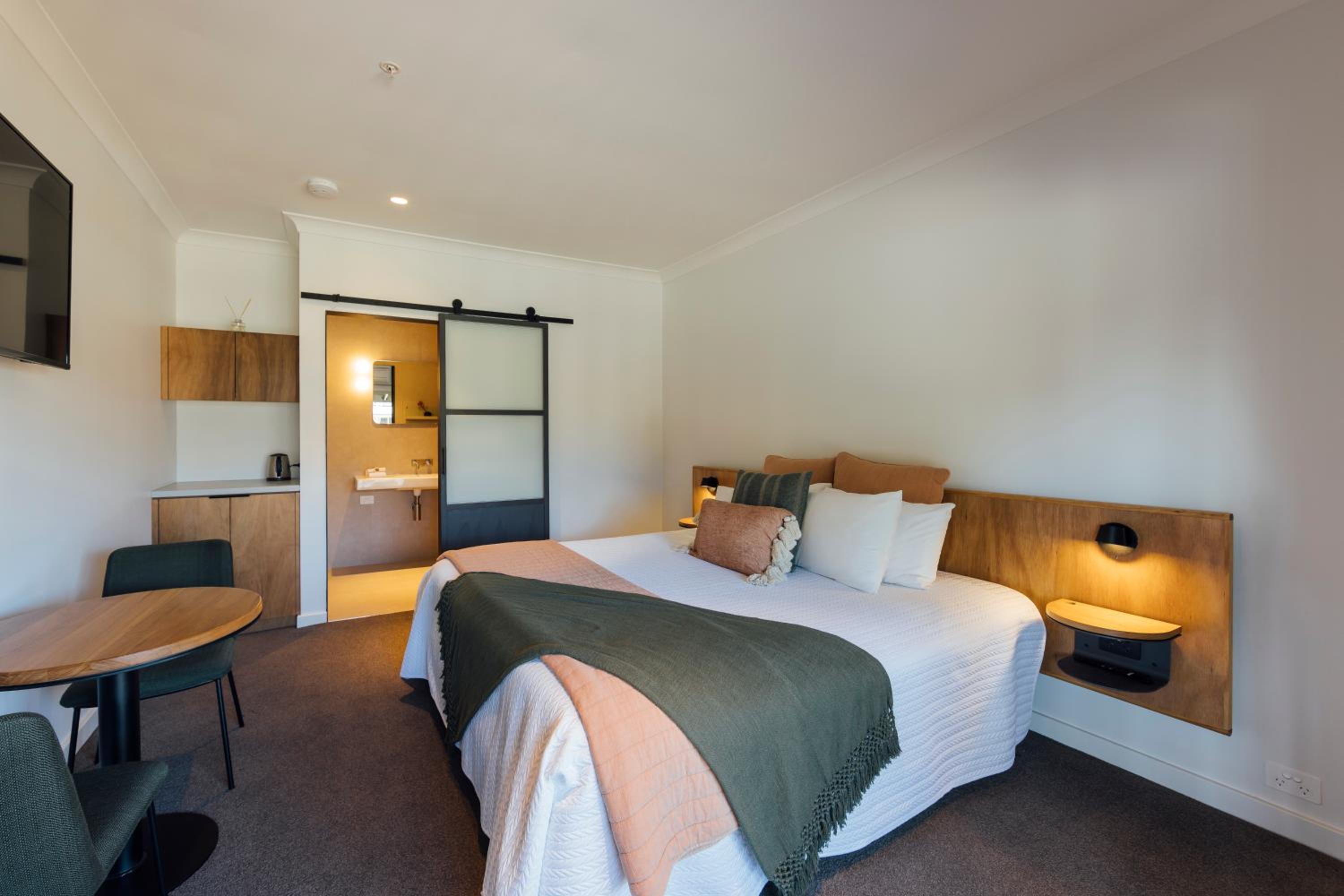 Standard Double Room - Photo 1