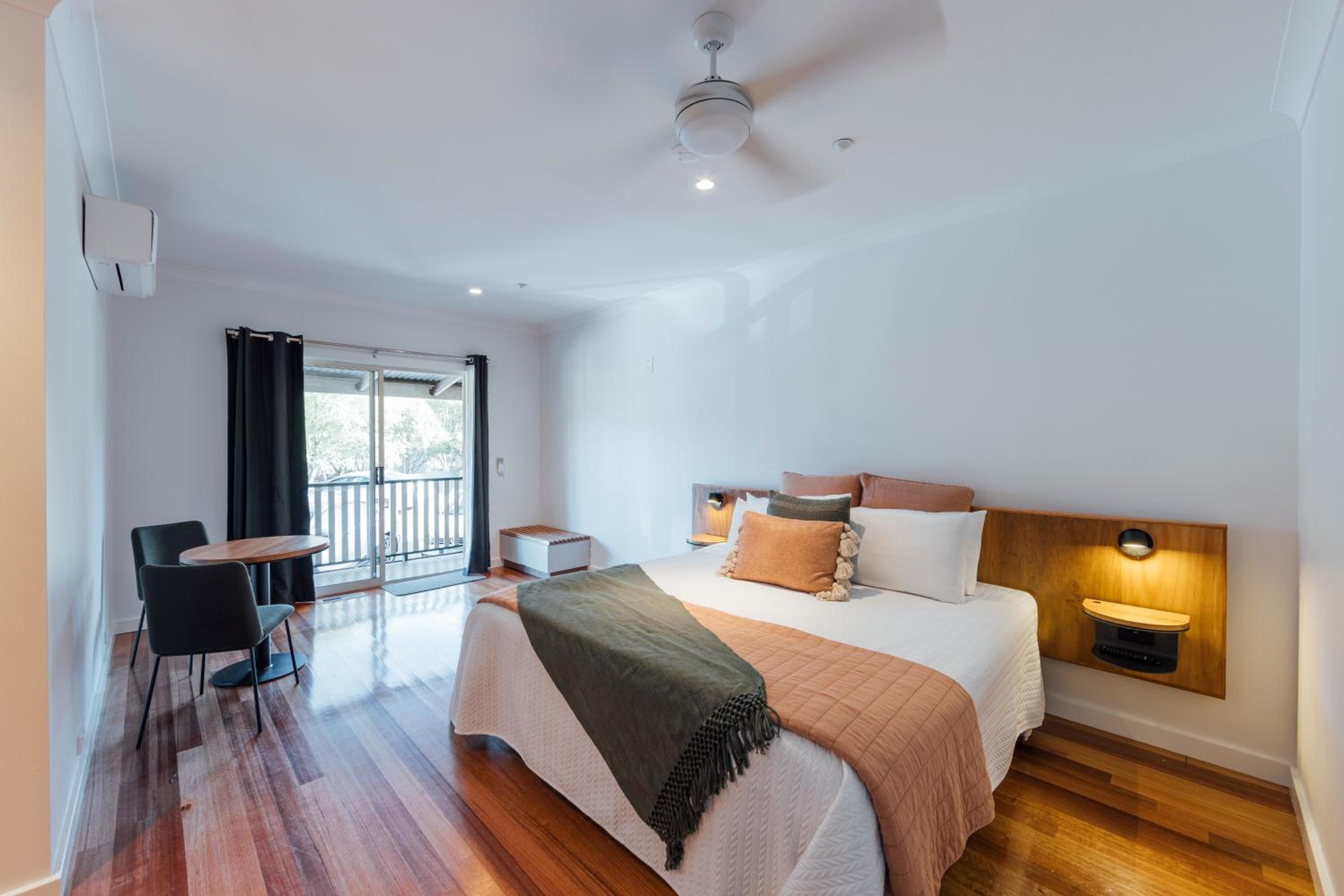 Standard Double Room - Photo 3