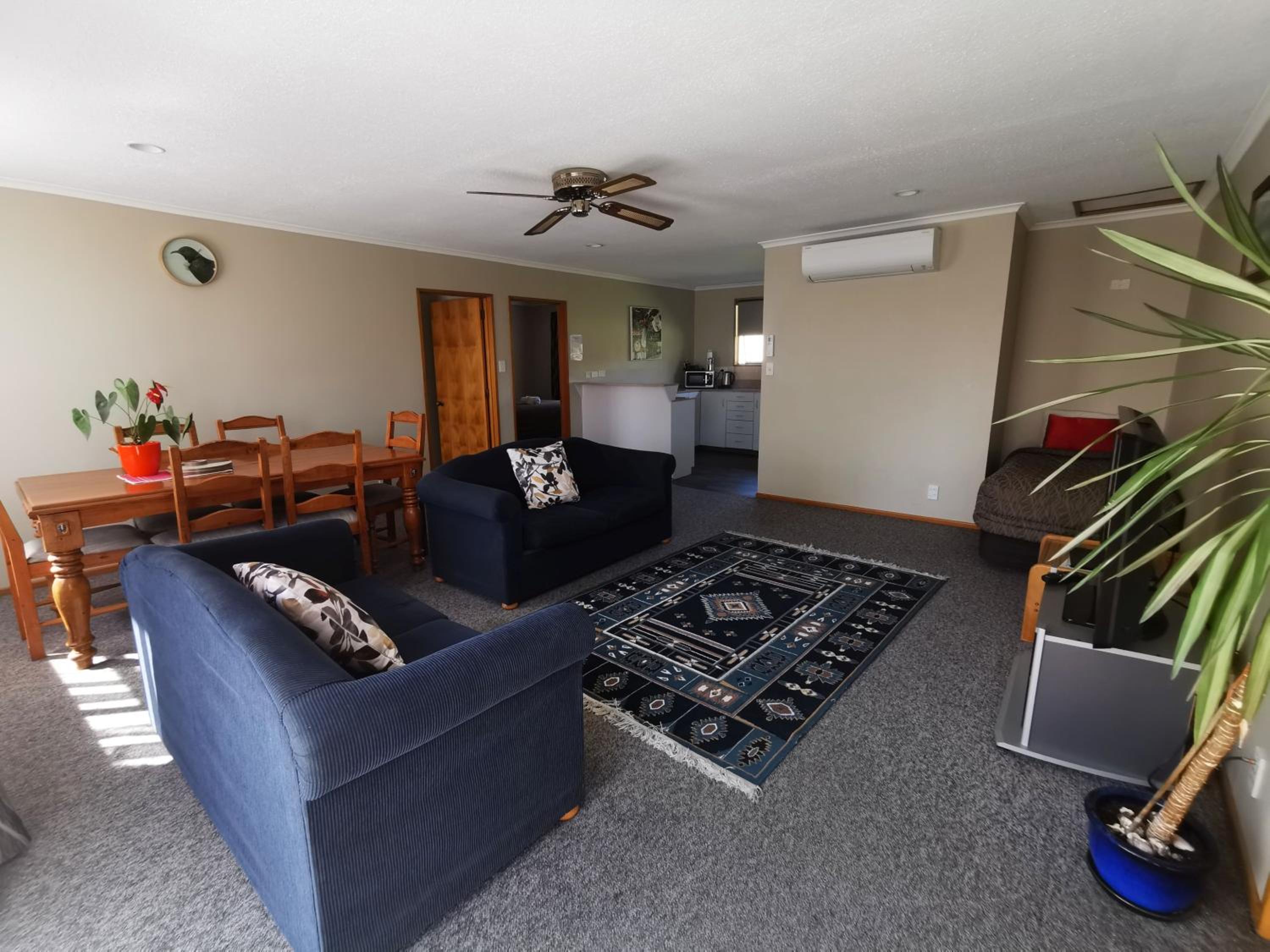 Two-Bedroom Apartment - Photo 4