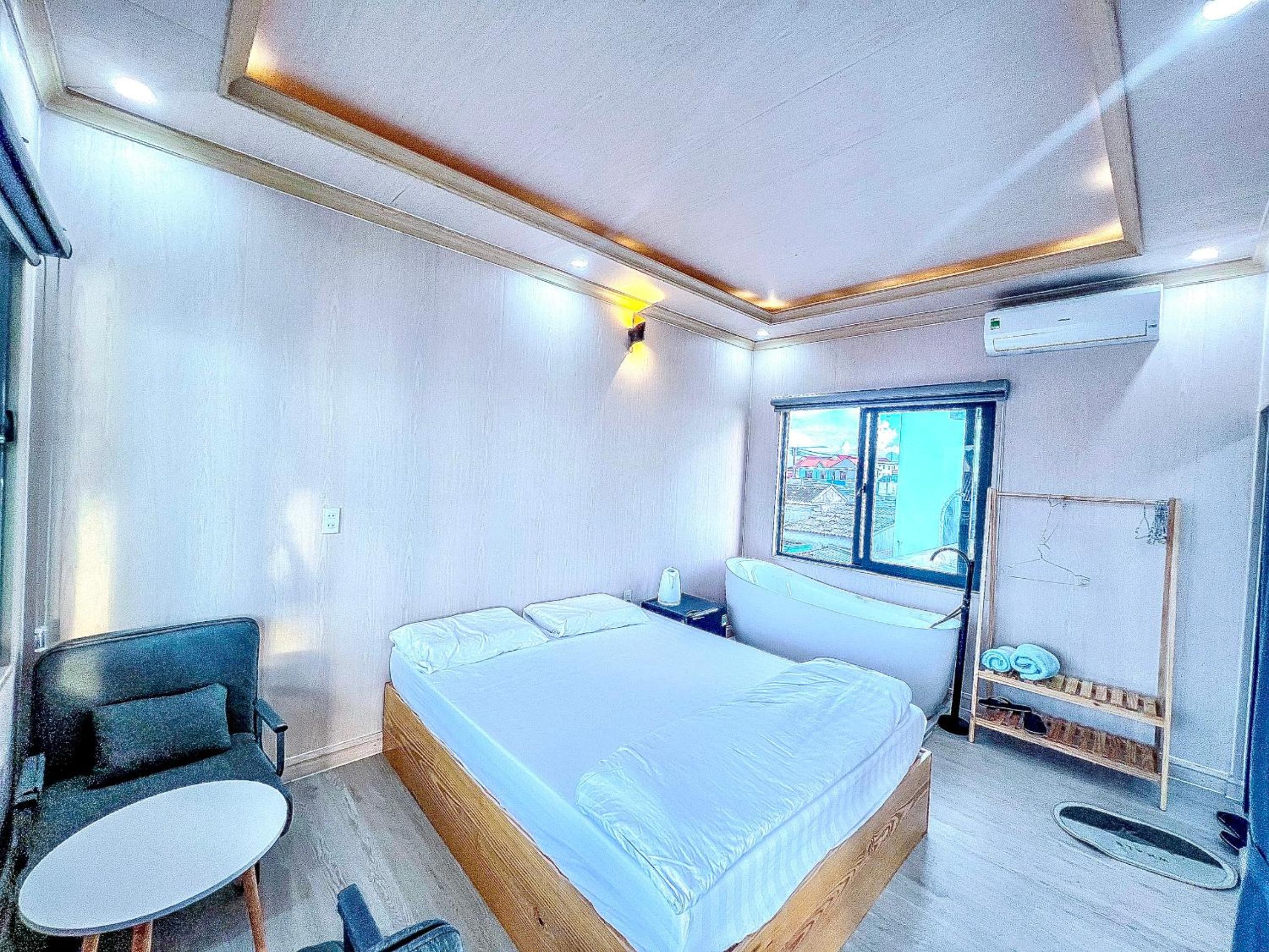 Double Room with Spa Bath