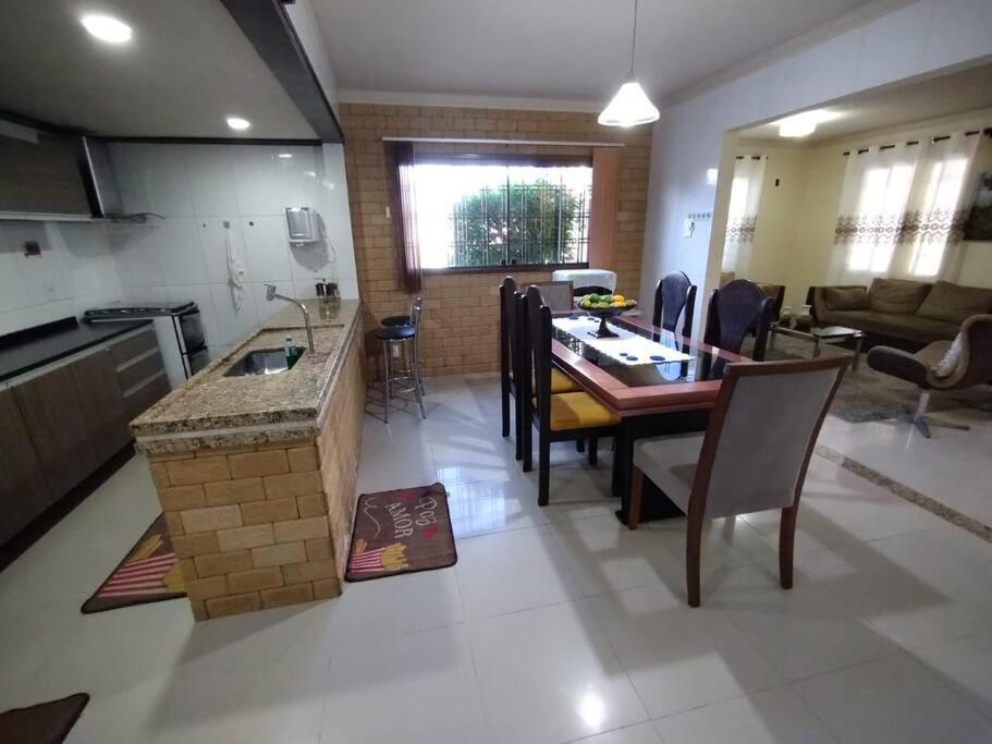 Three-Bedroom House photo 3
